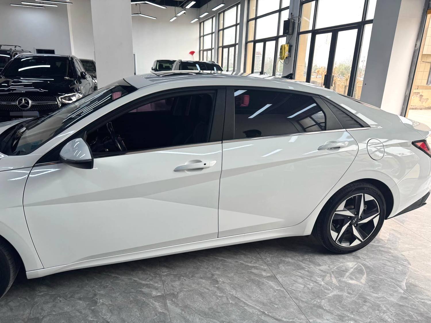 2021 Hyundai Elantra - Main View