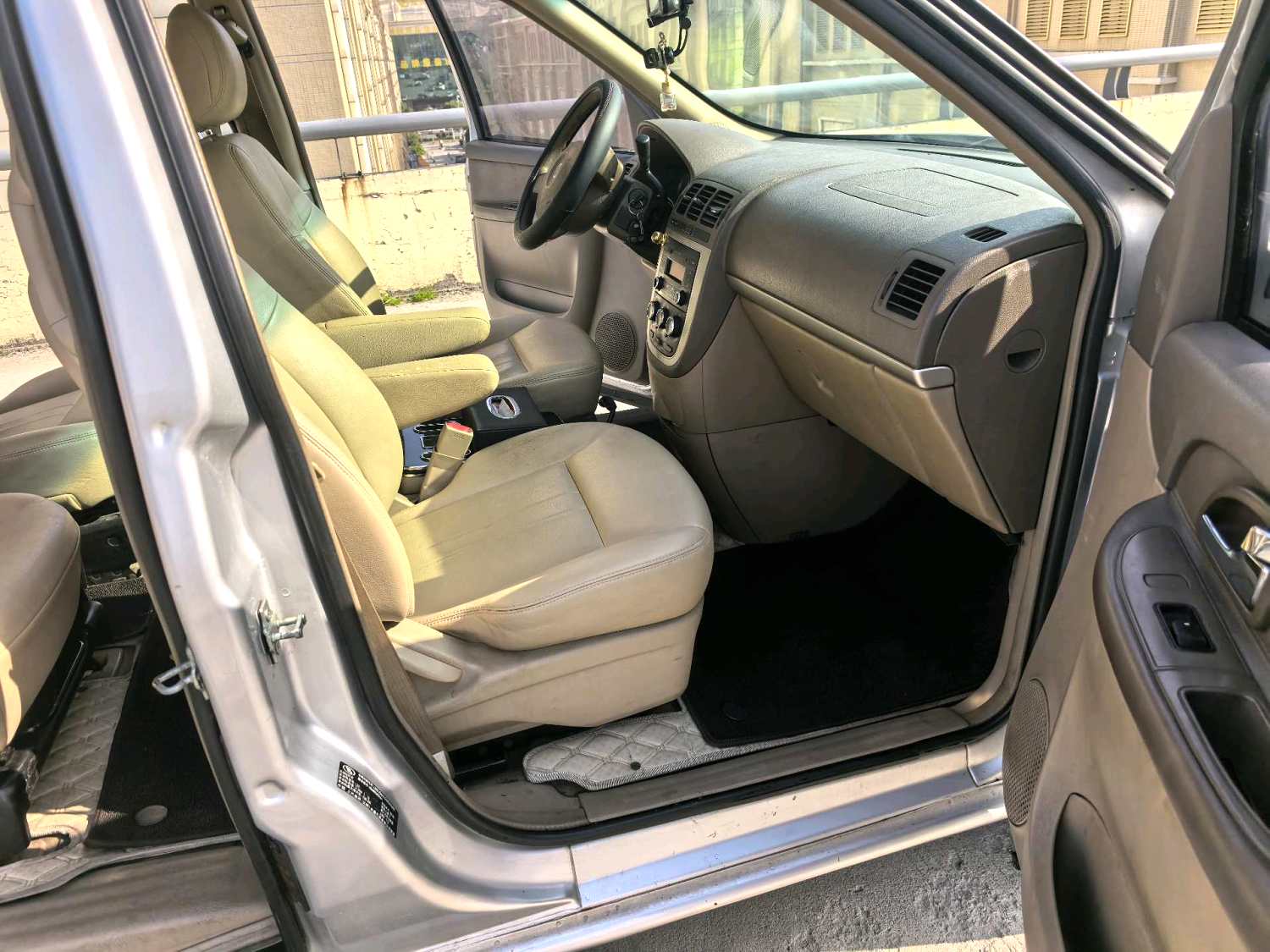 2017 Buick GL8 - Main View