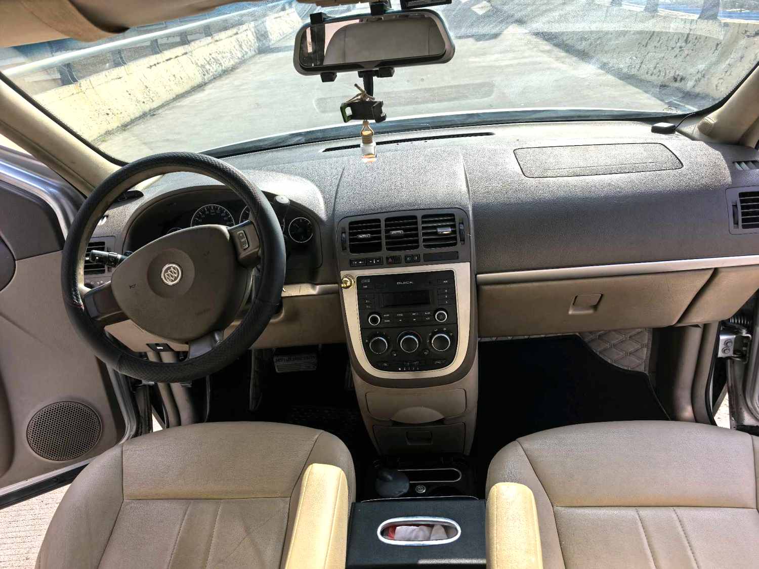 2017 Buick GL8 - Main View