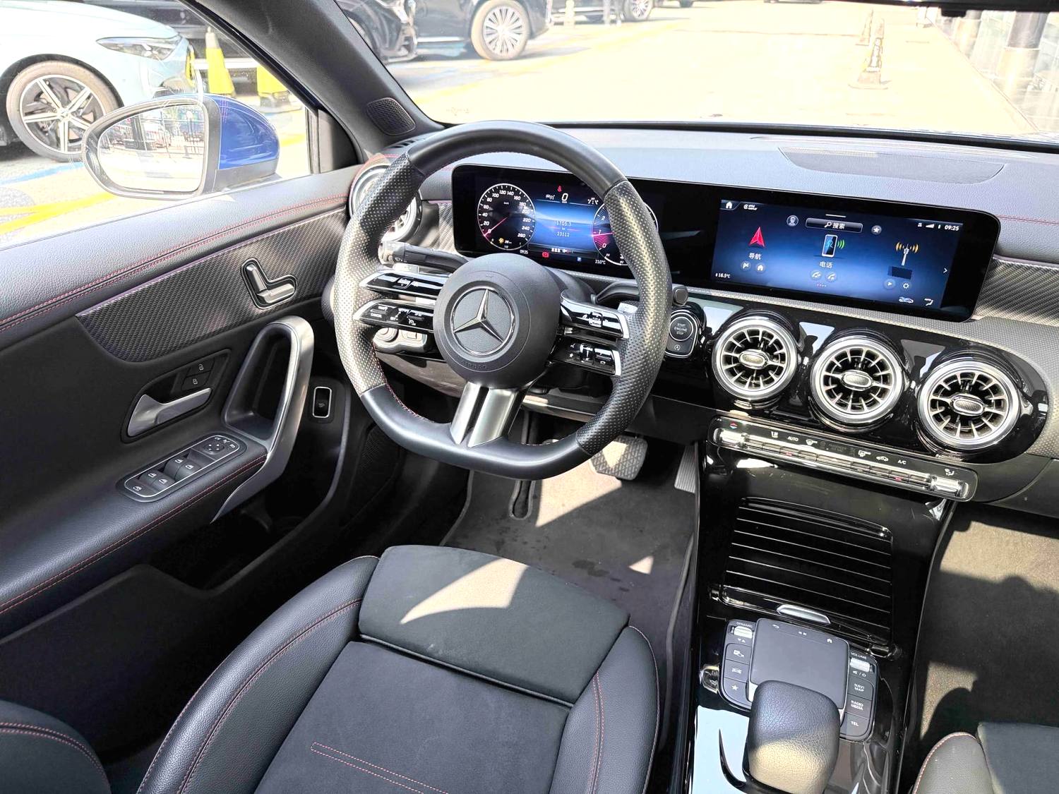2023 Benz A 200L - Main View