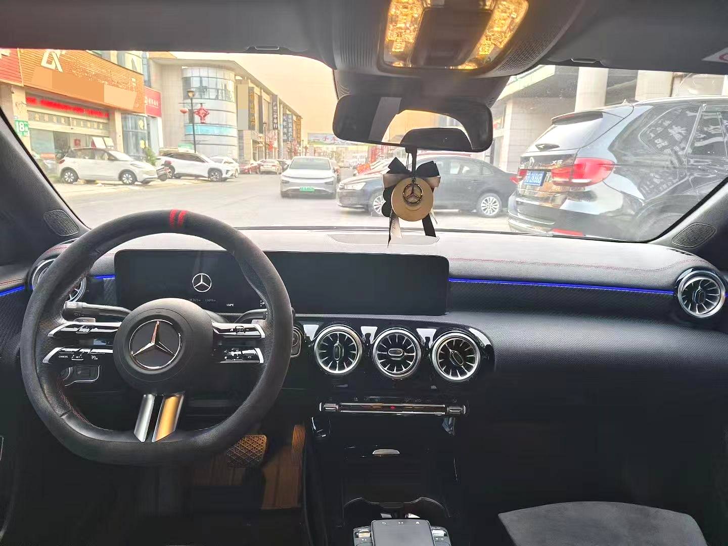 2023 Benz A 200L - Main View