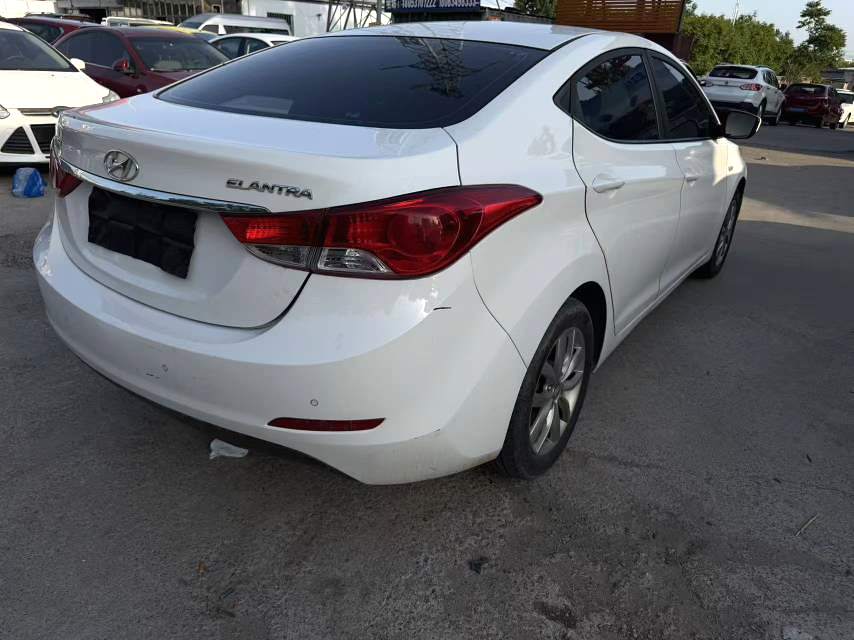 2016 Hyundai Elantra - Main View