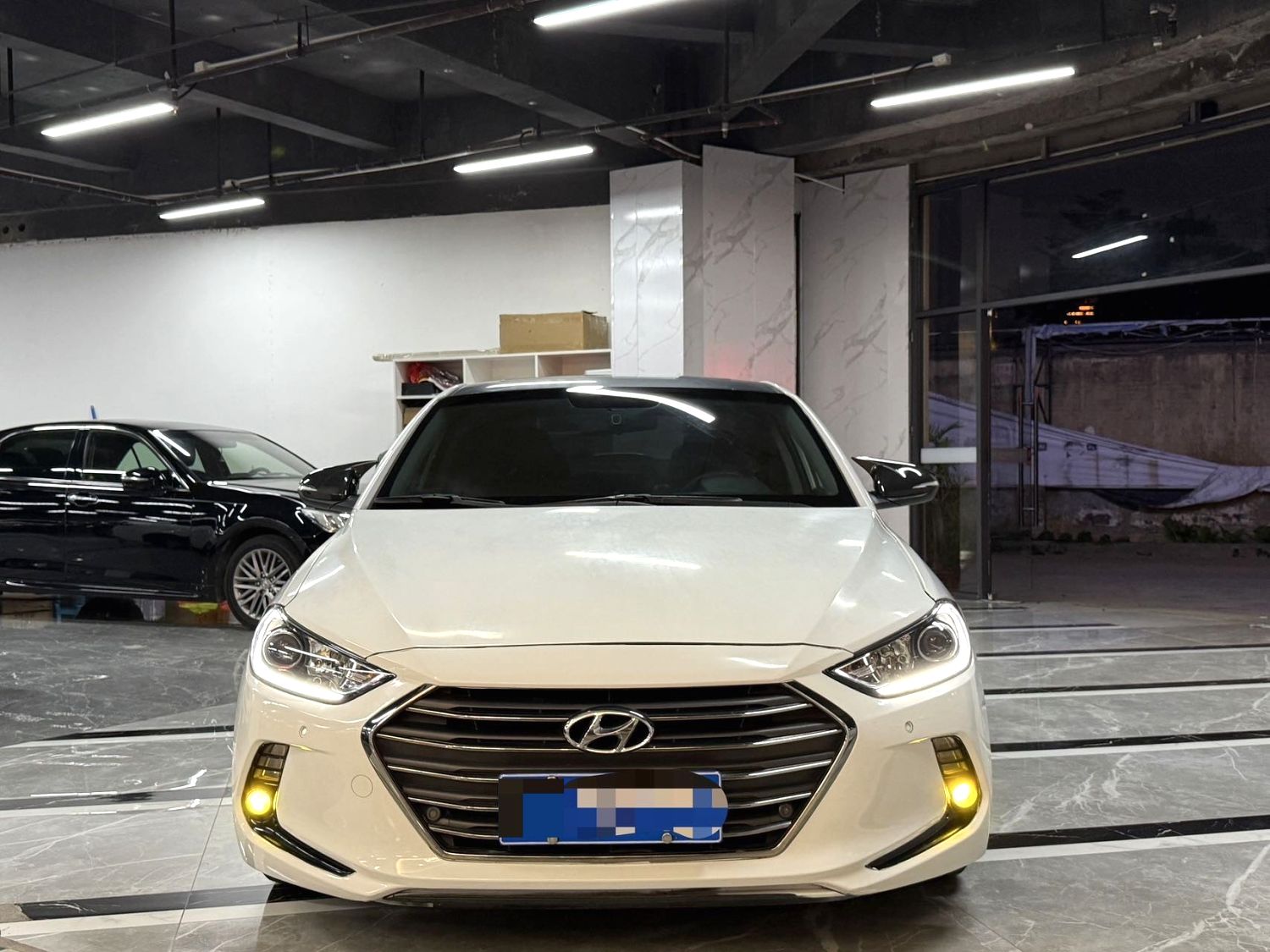 2016 Hyundai Elantra - Main View