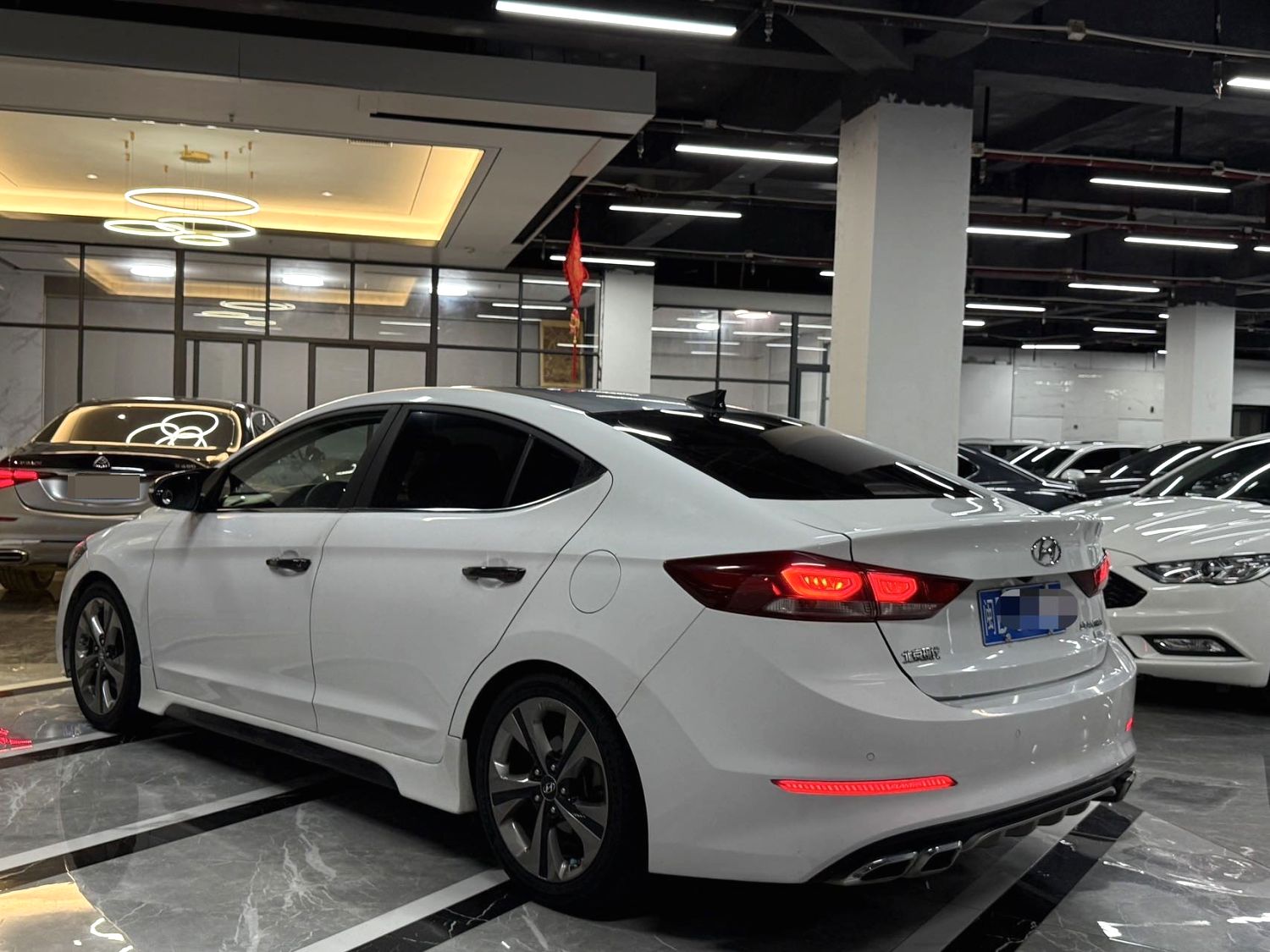 2016 Hyundai Elantra - Main View