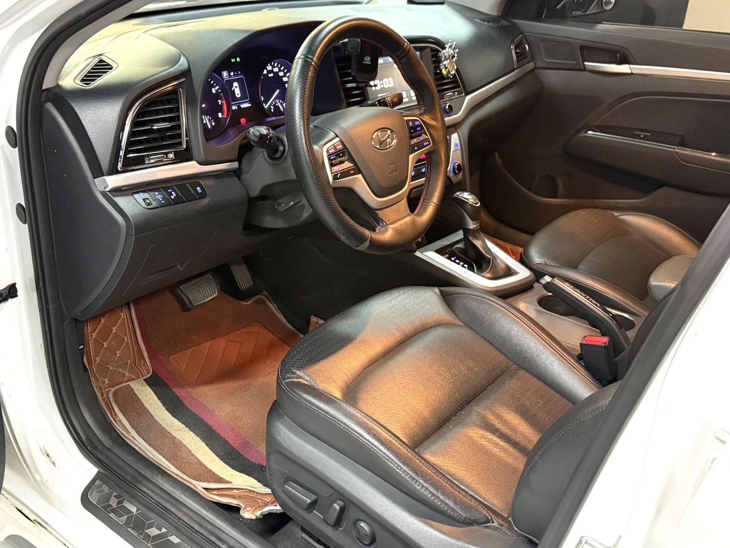 2016 Hyundai Elantra - Main View