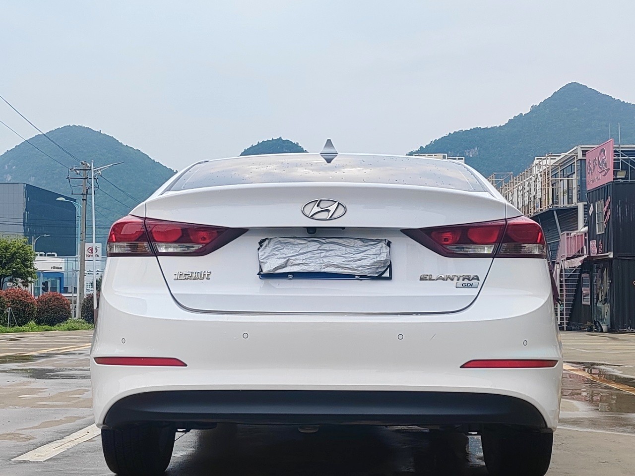 2017 Hyundai Elantra - Main View