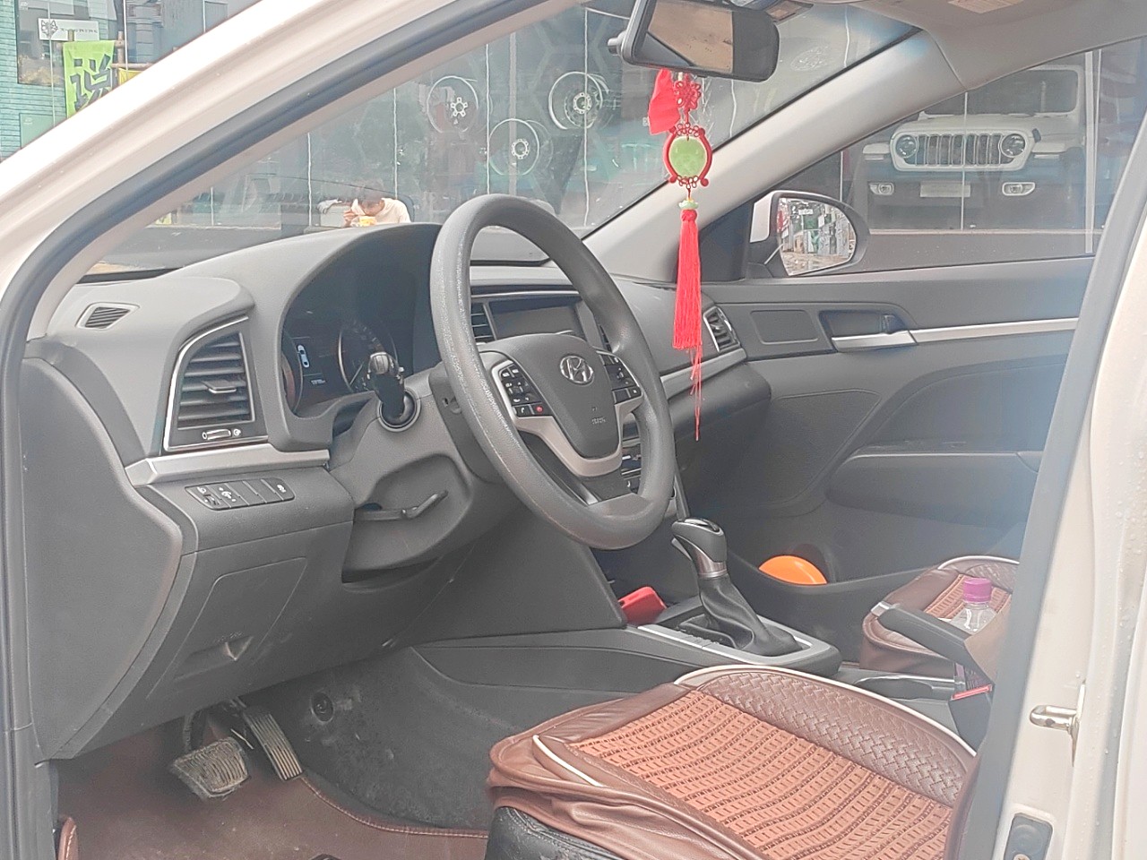 2017 Hyundai Elantra - Main View