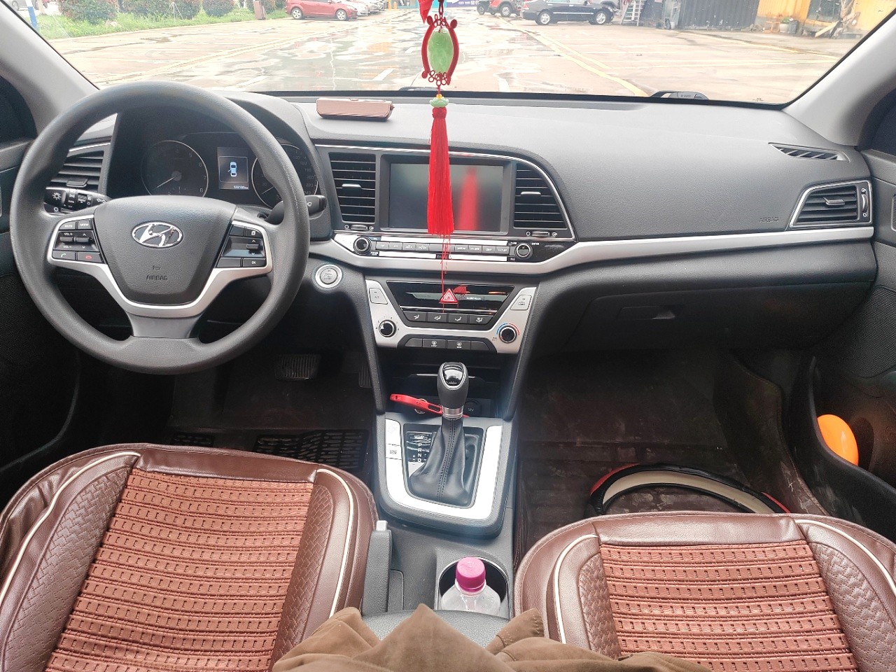 2017 Hyundai Elantra - Main View