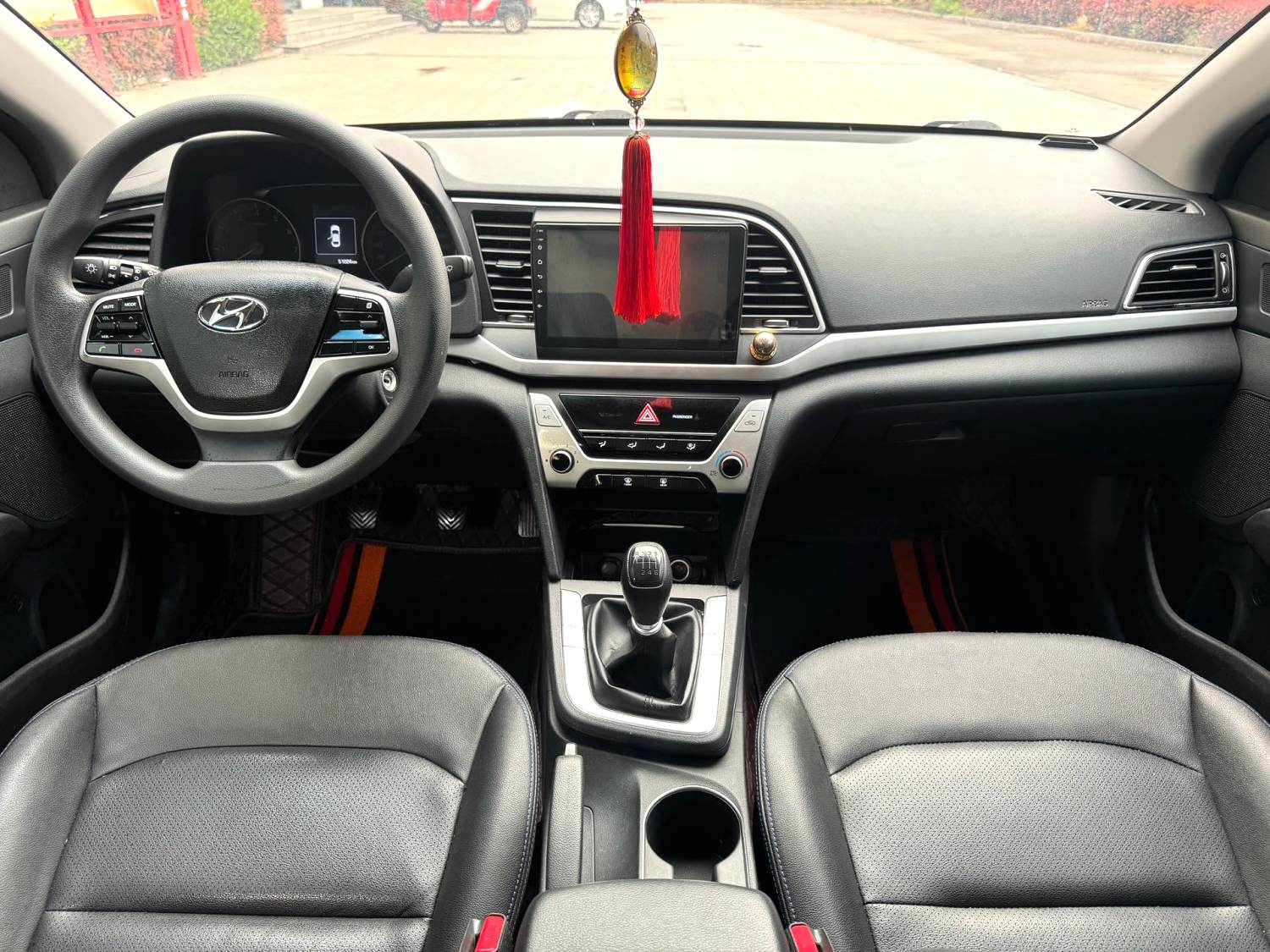 2018 Hyundai Elantra - Main View