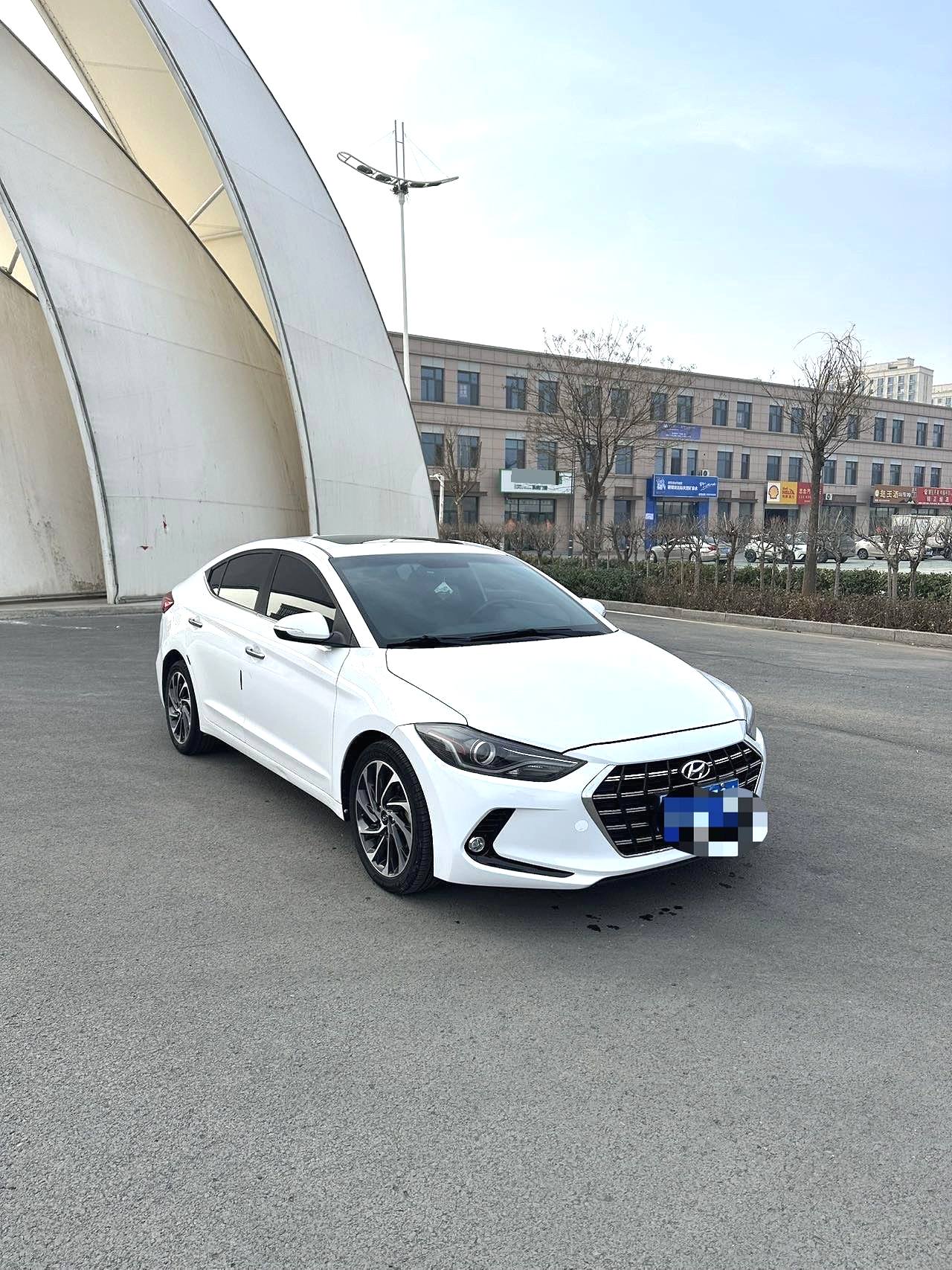 2020 Hyundai Elantra - Main View