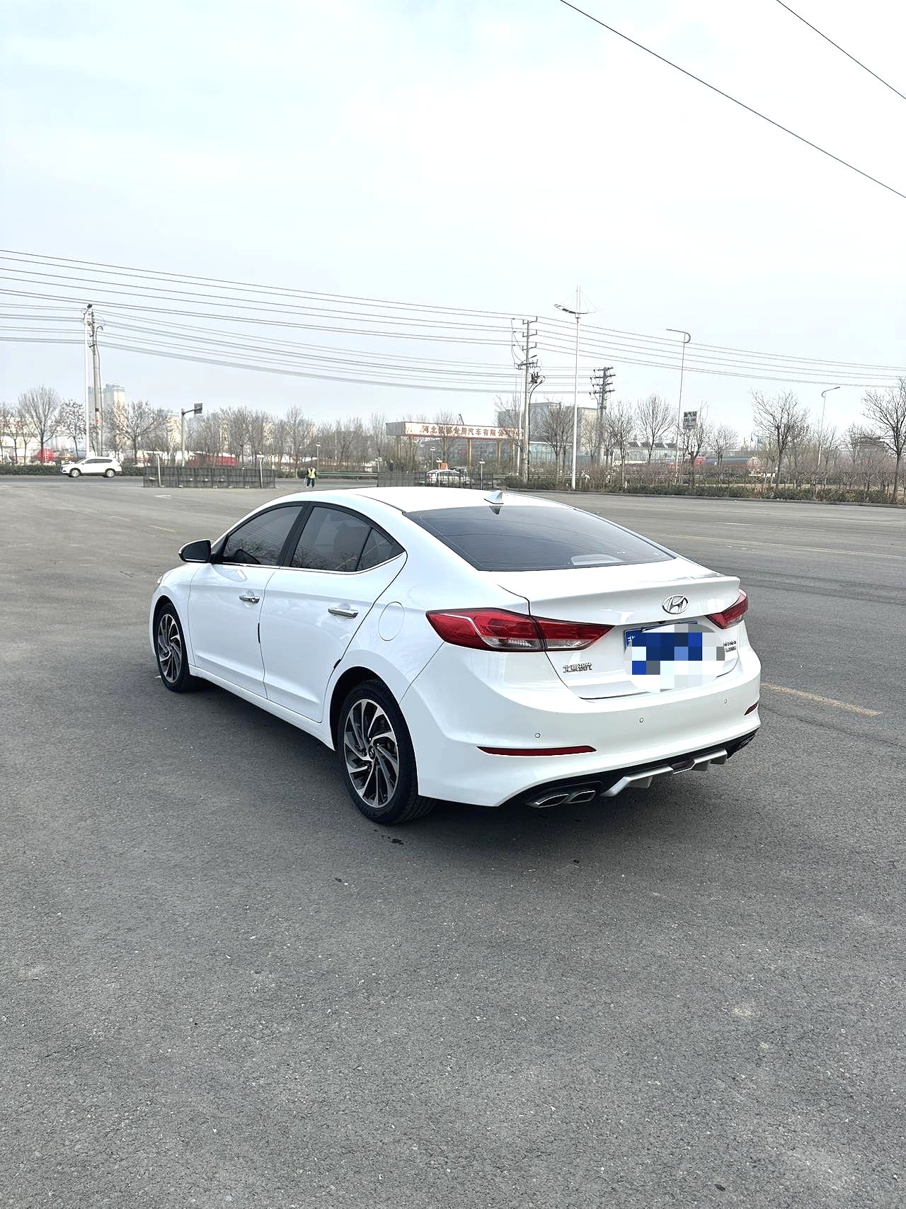 2020 Hyundai Elantra - Main View