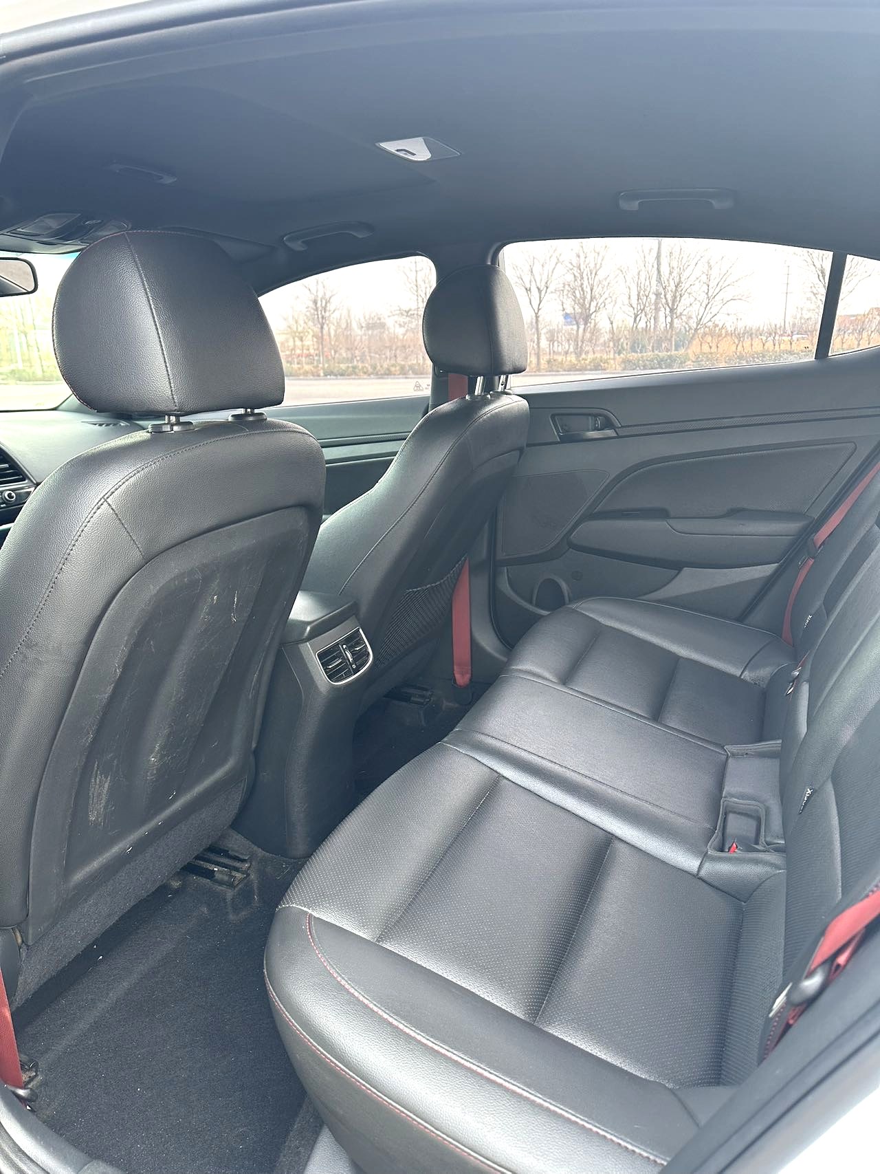 2020 Hyundai Elantra - Main View