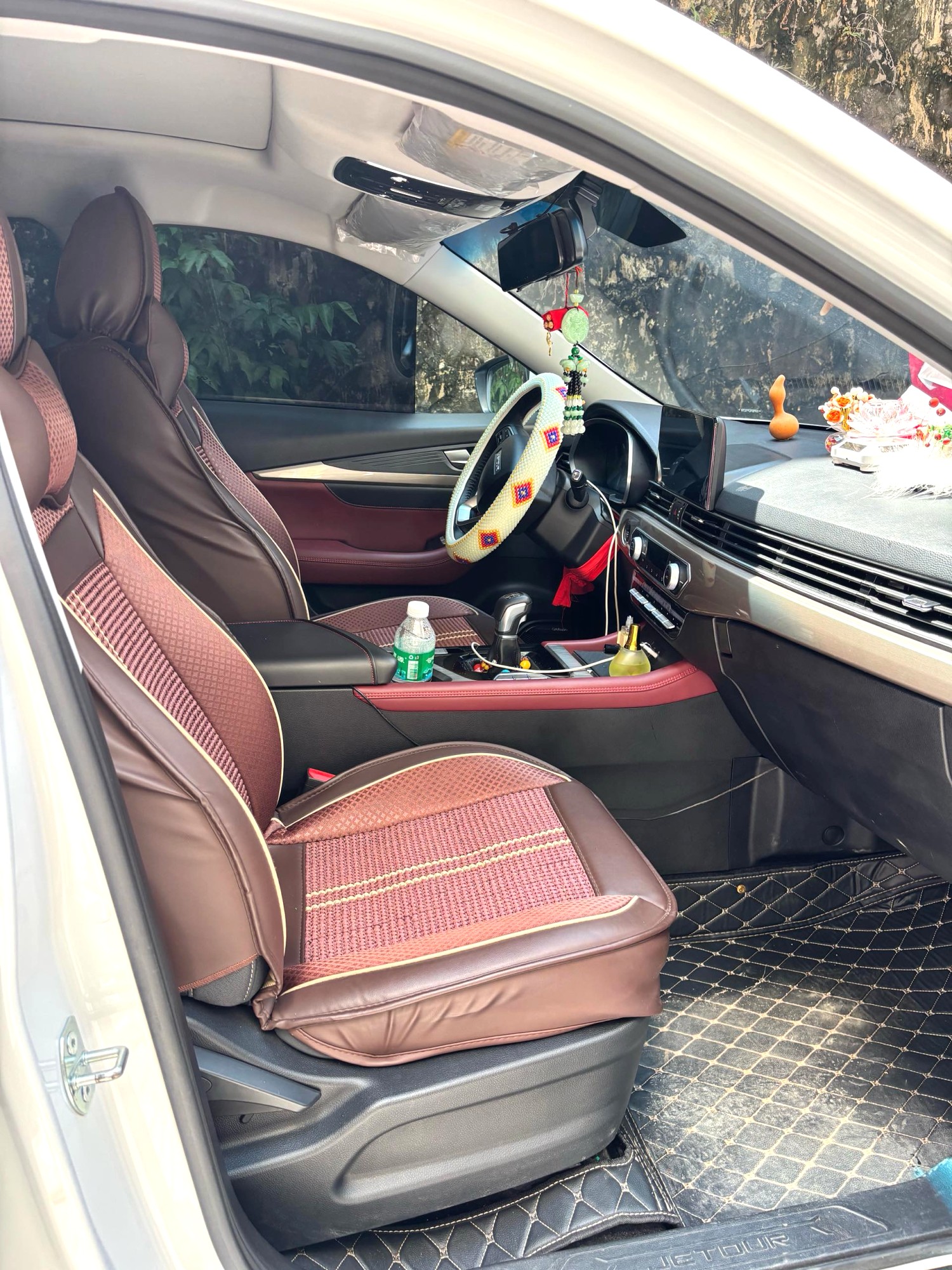 2023 Jetour X70 - Main View