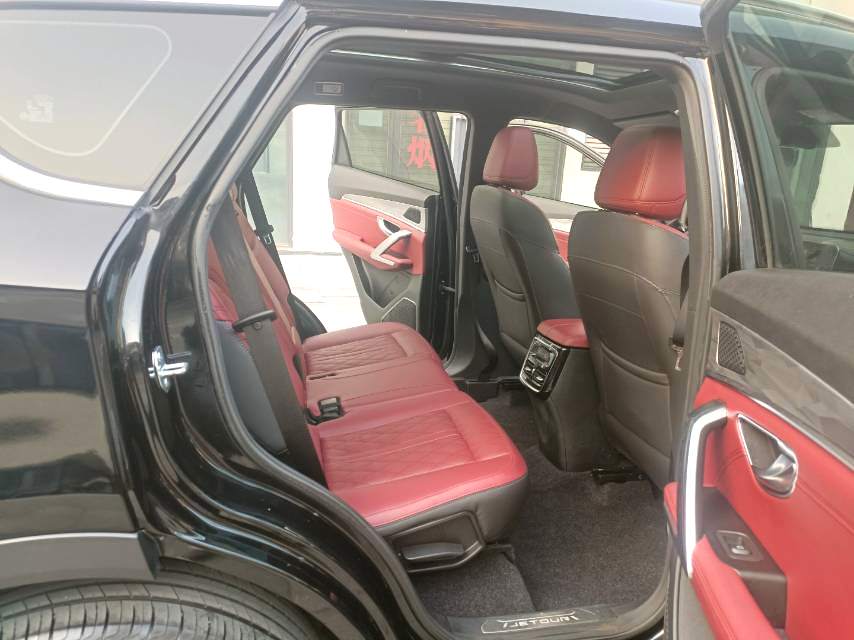 2023 Jetour X70 plus - Main View