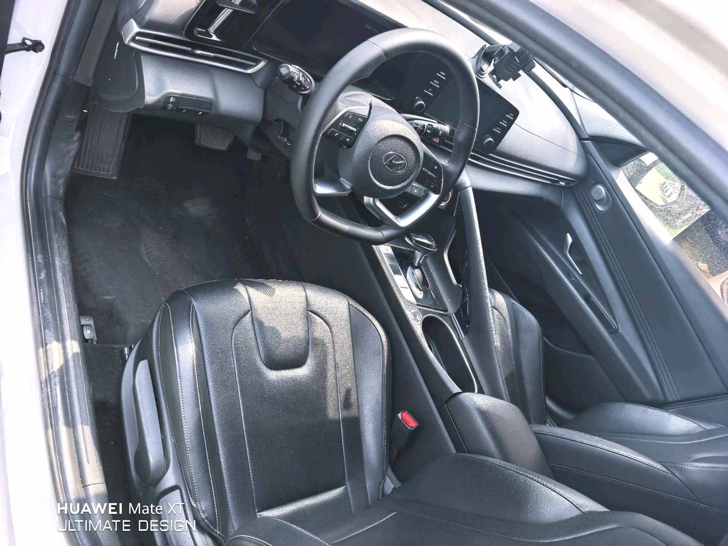2020 Hyundai Elantra - Main View