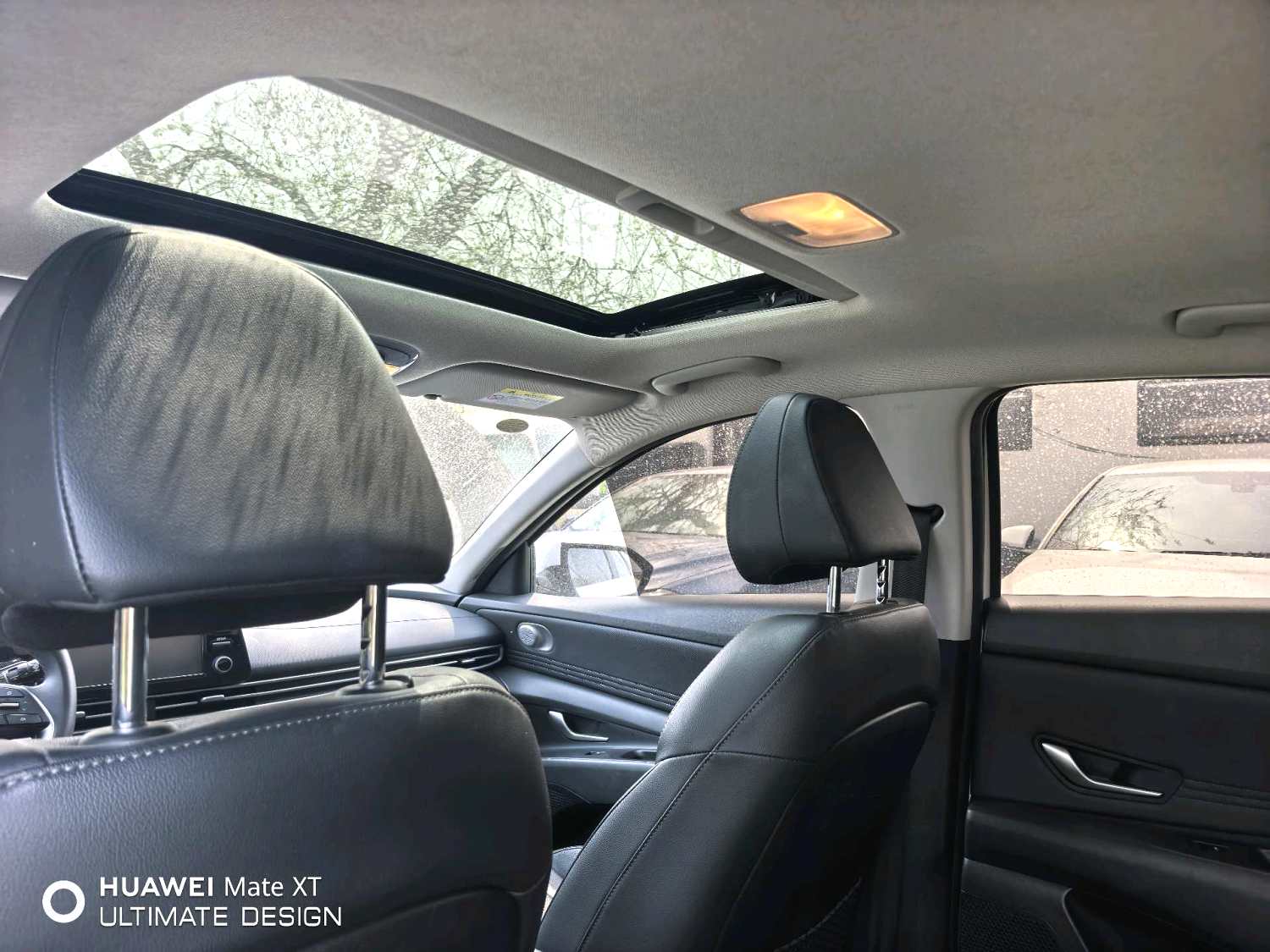 2020 Hyundai Elantra - Main View
