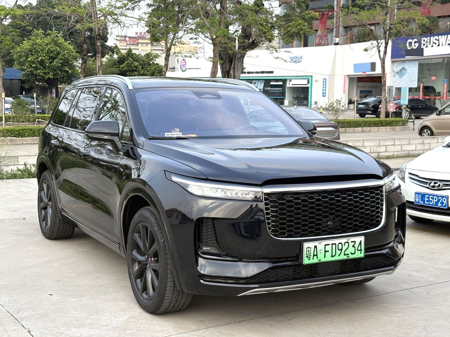 2022 Li Auto ONE - Main View