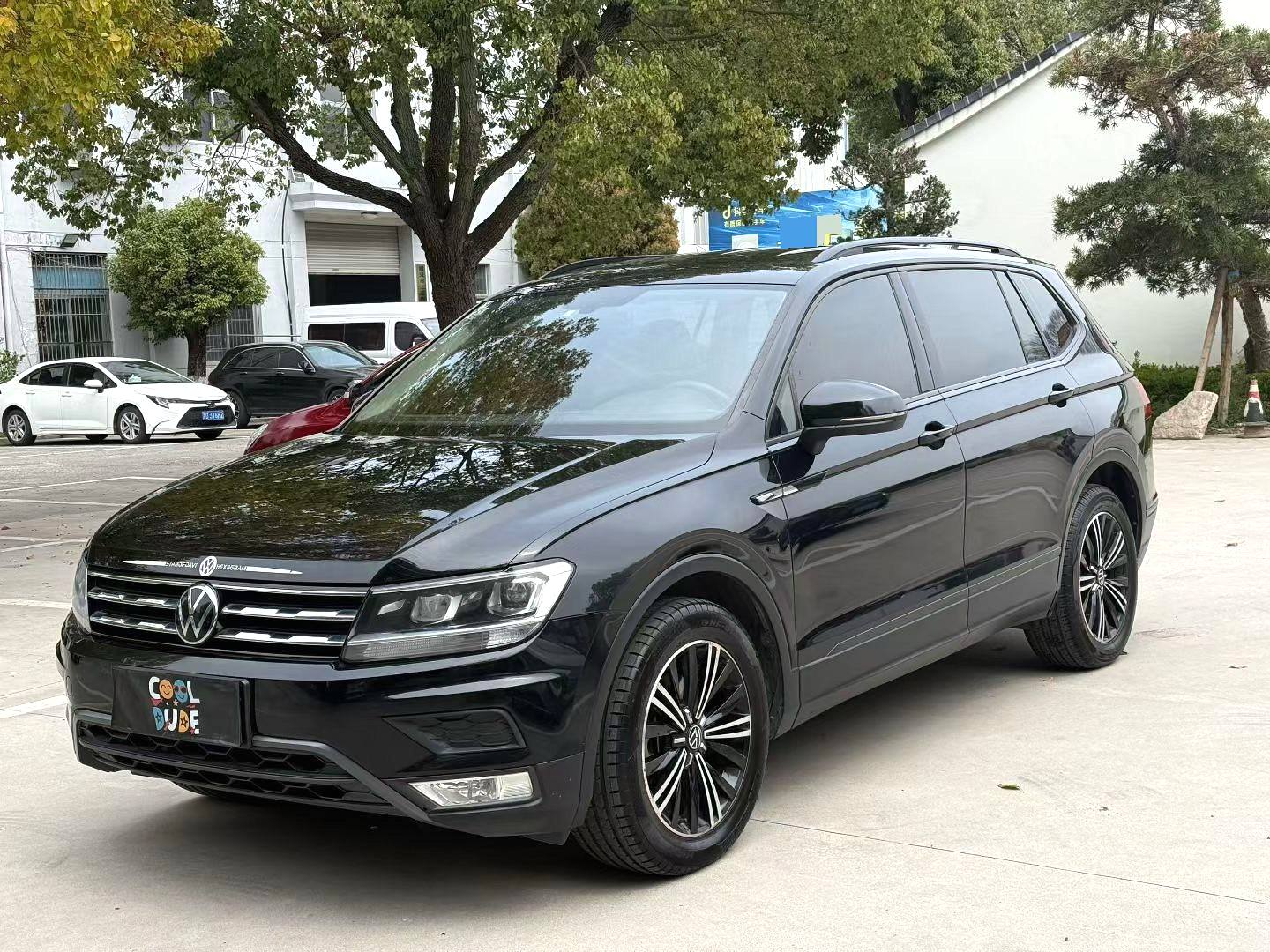 2020 VW Tiguan L - Main View