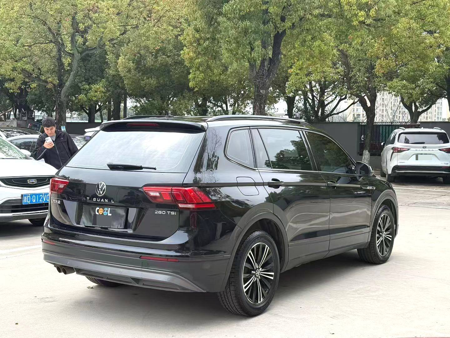 2020 VW Tiguan L - Main View