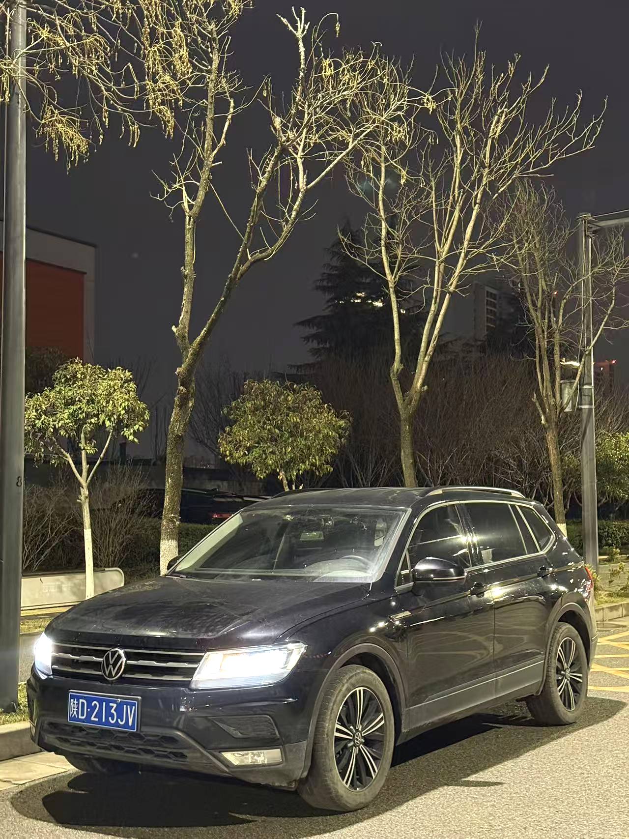 2021 VW Tiguan L - Main View