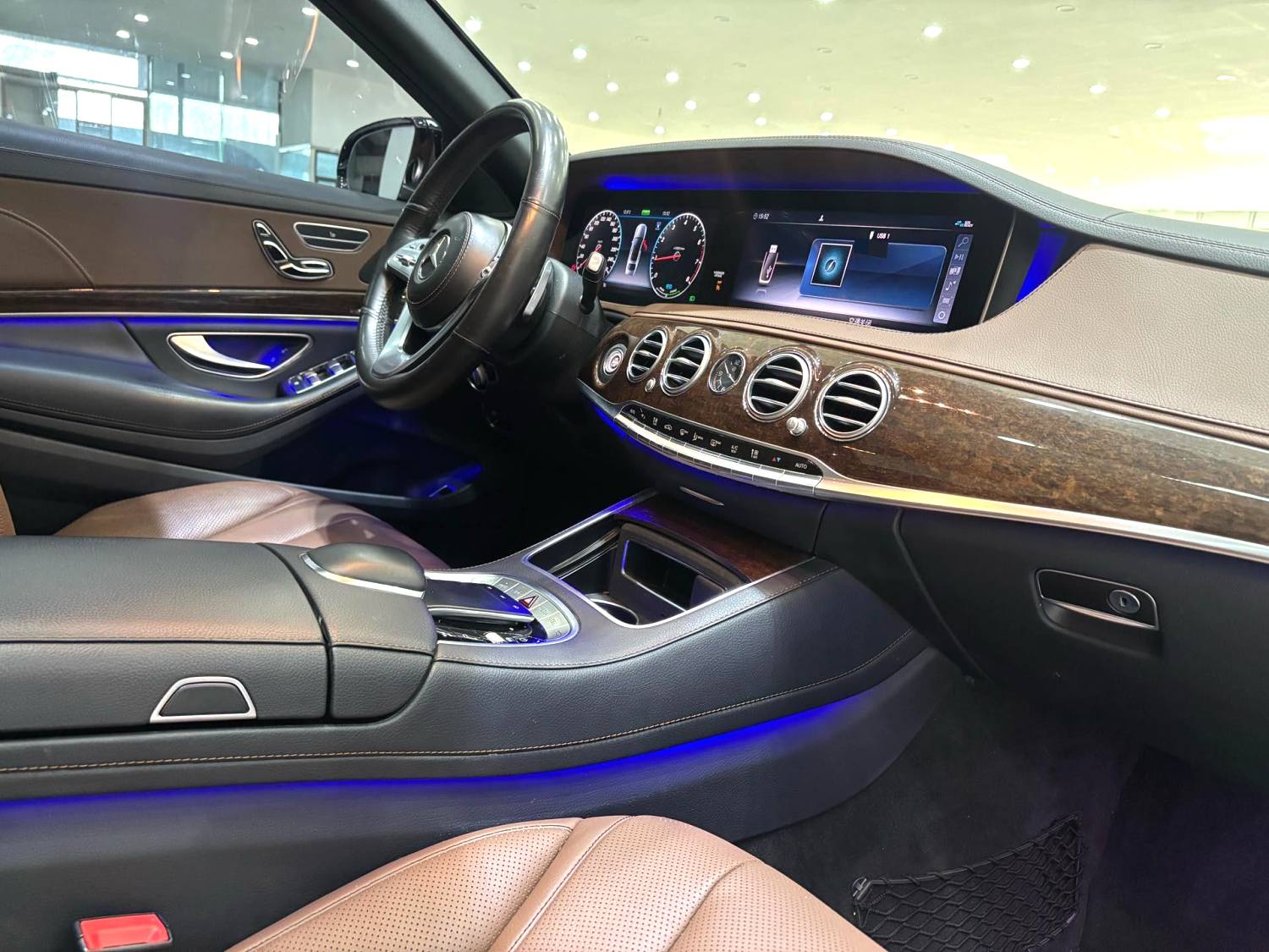 2018 Benz S320L - Main View