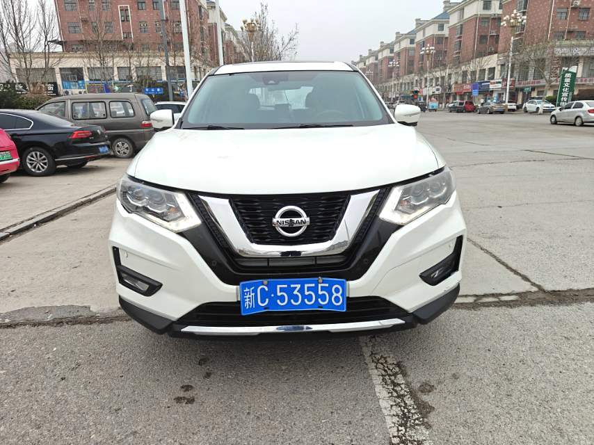 2020 Nissan X-Trail - Main View