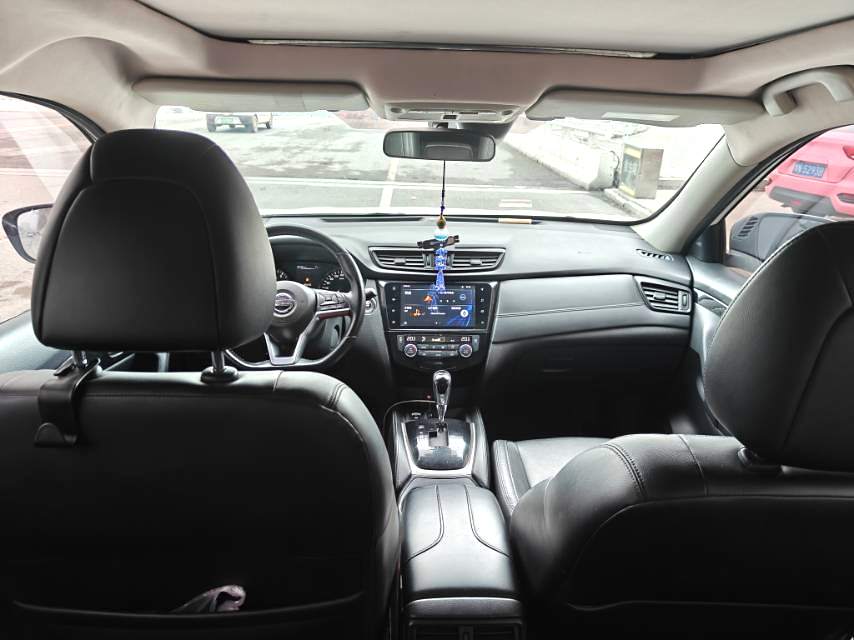 2020 Nissan X-Trail - Main View
