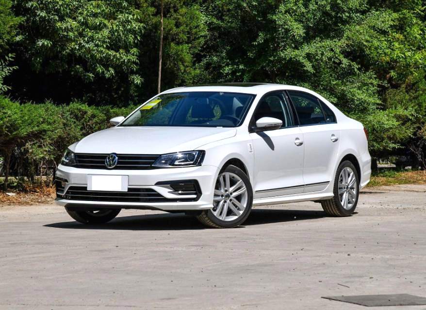 2018 VW Sagitar - Main View