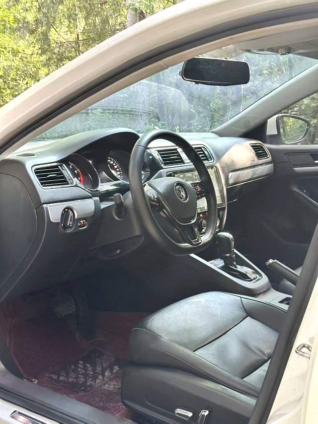 2018 VW Sagitar - Main View