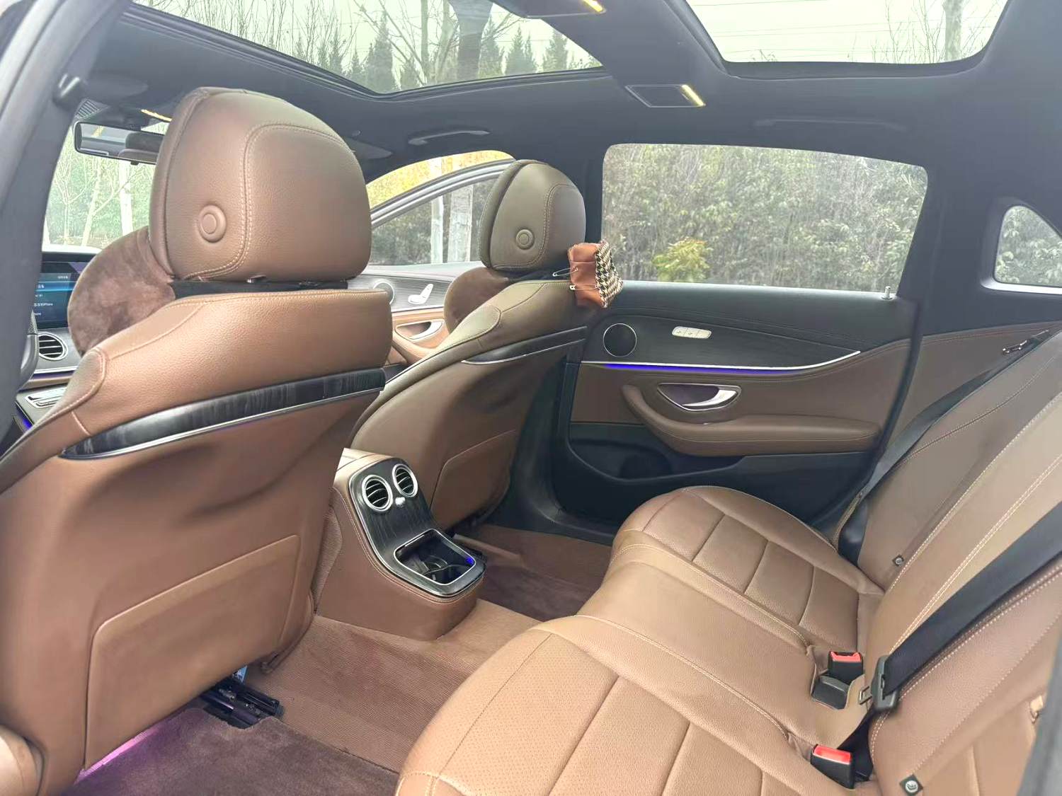 2023 Benz E260L - Main View