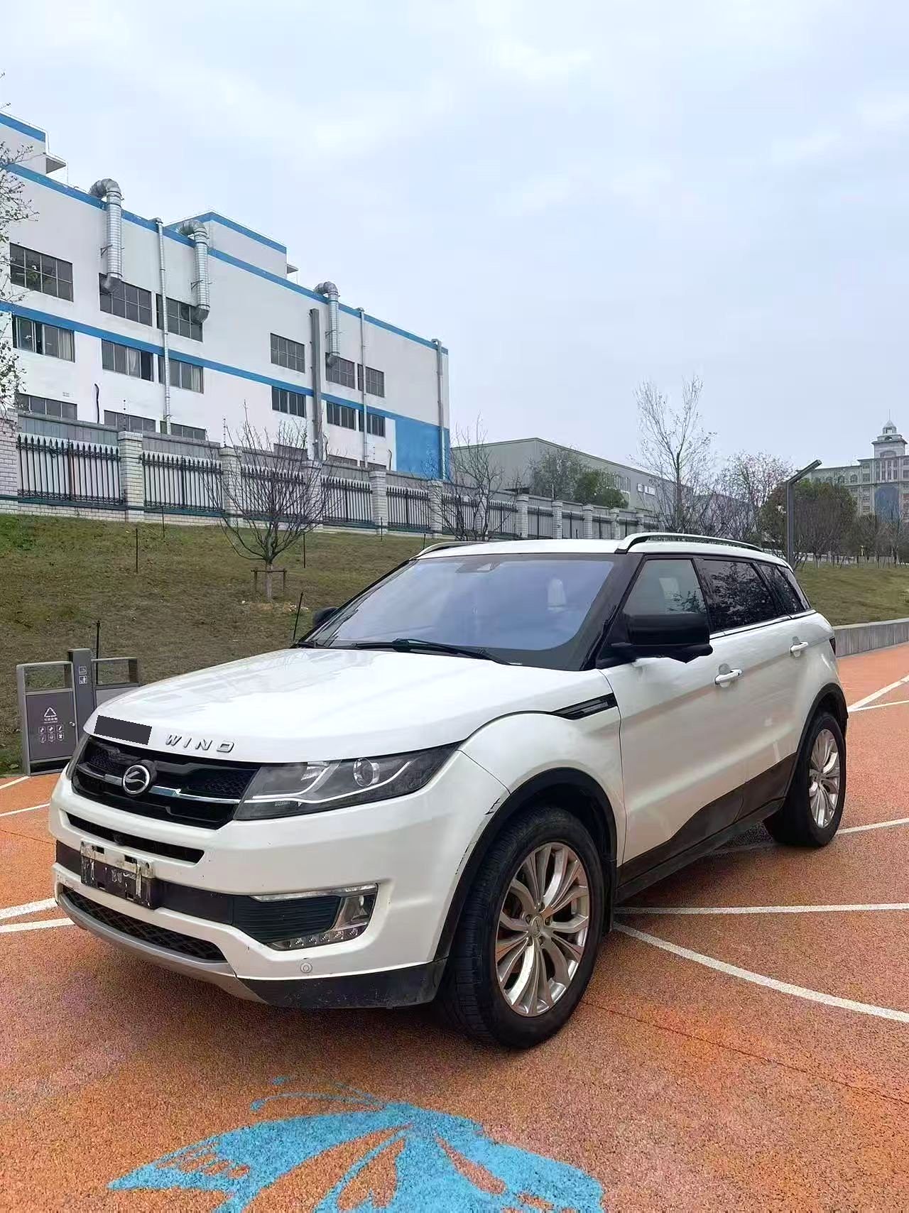 2017 Landwind X7 - Main View