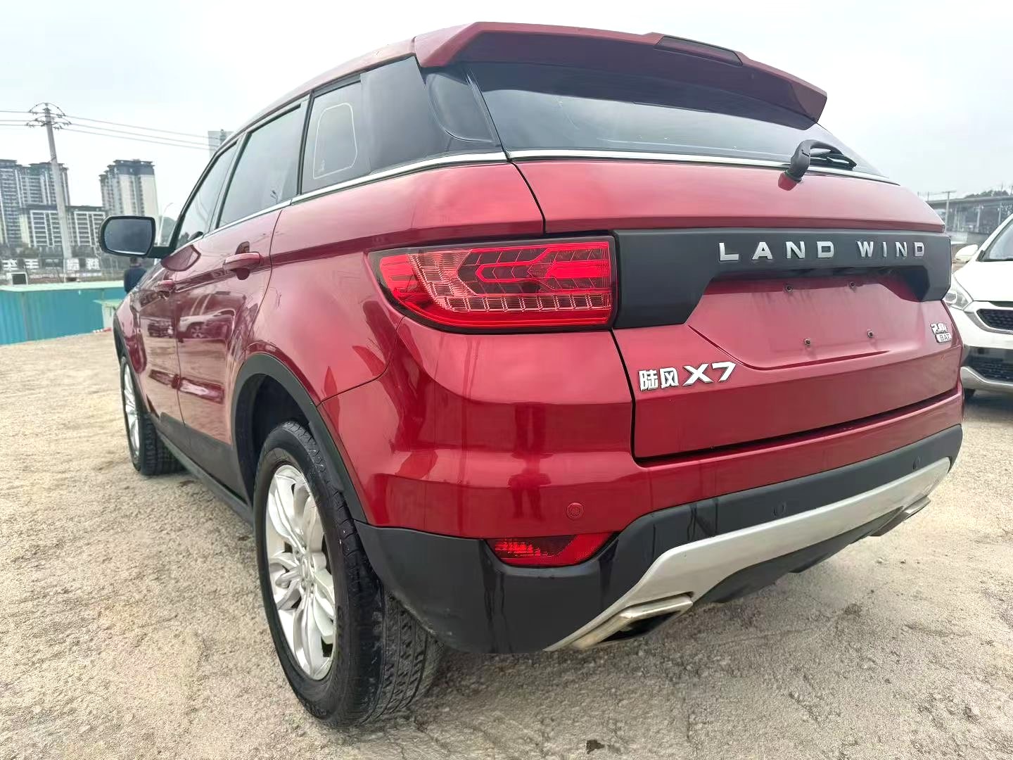 2017 Landwind X7 - Main View