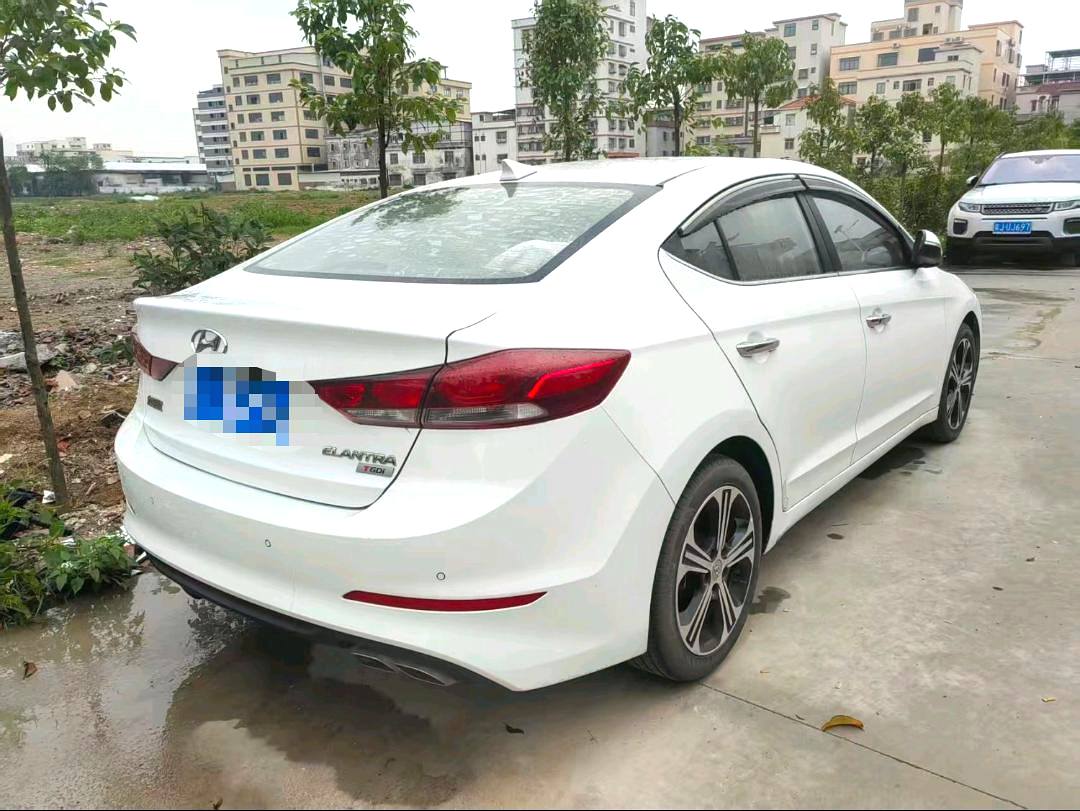 2019 Hyundai Elantra - Main View