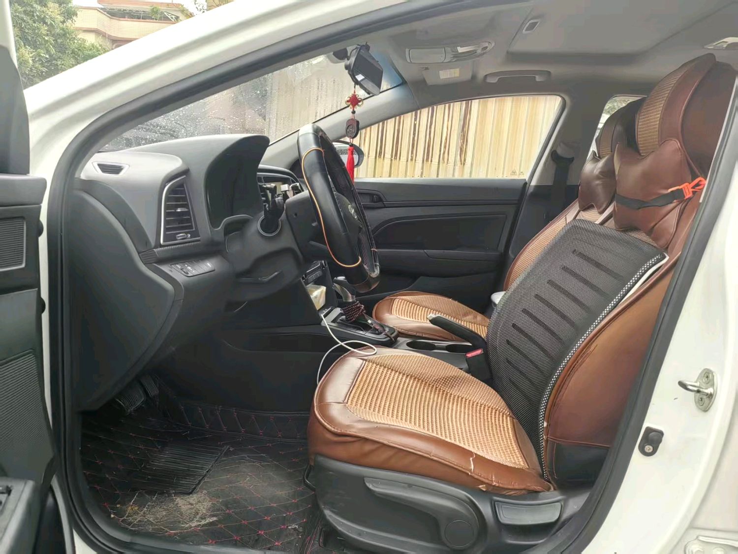 2019 Hyundai Elantra - Main View