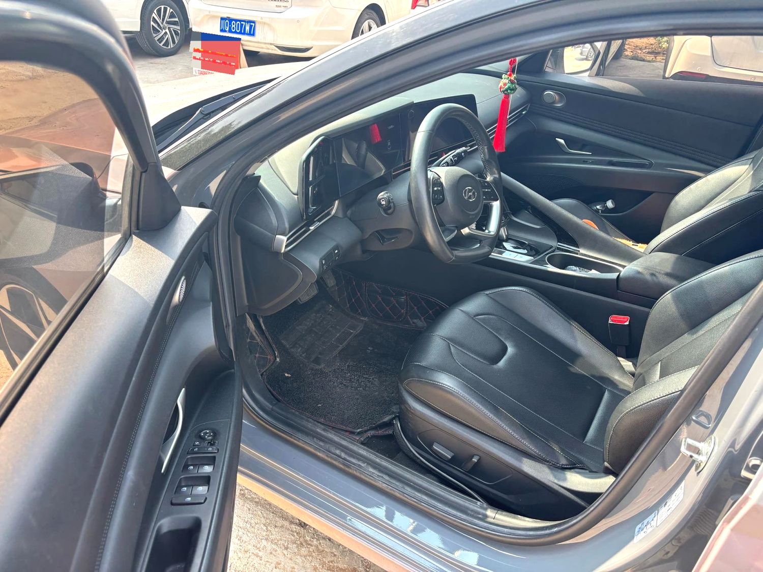 2020 Hyundai Elantra - Main View
