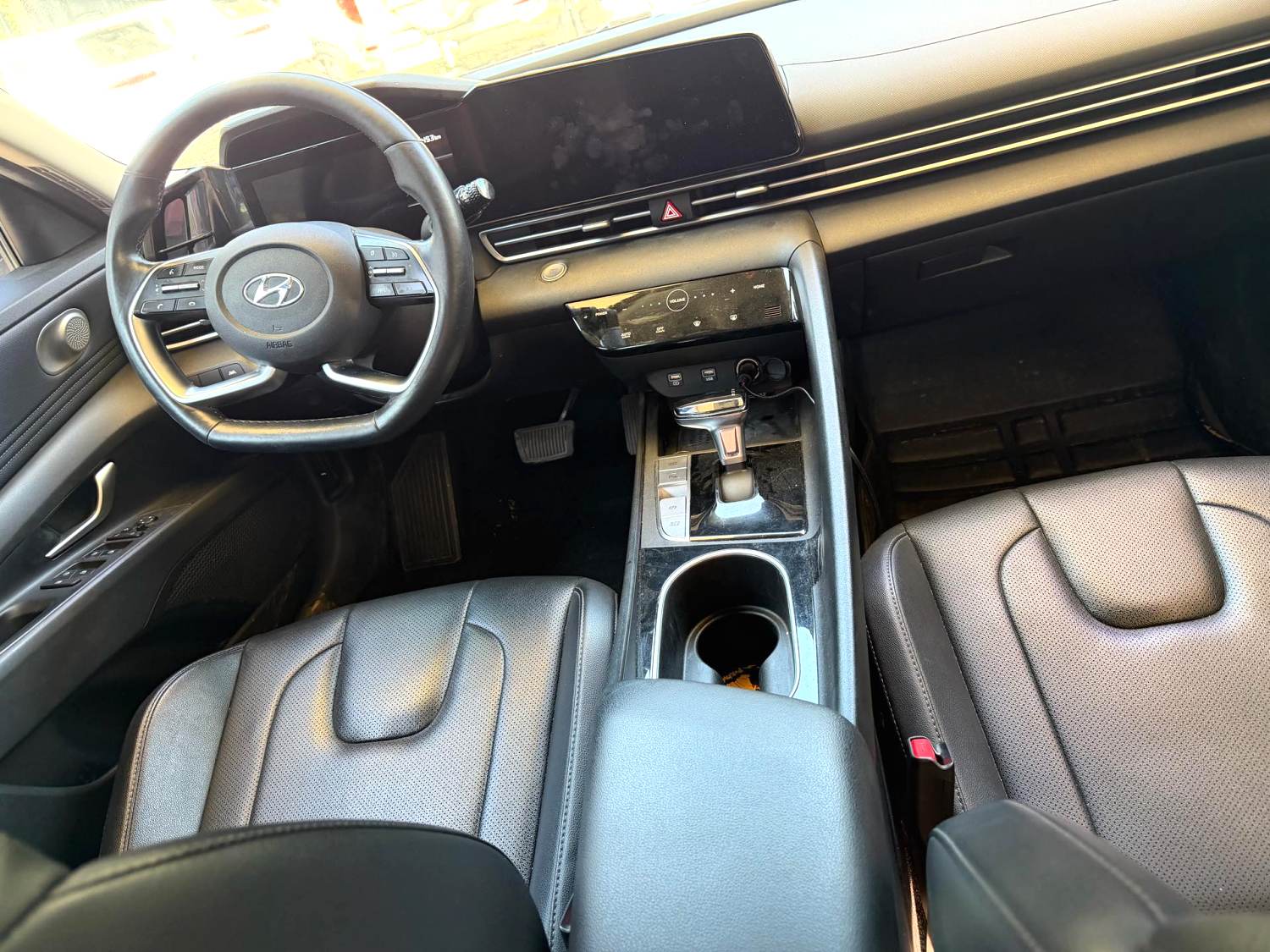 2021 Hyundai Elantra - Main View
