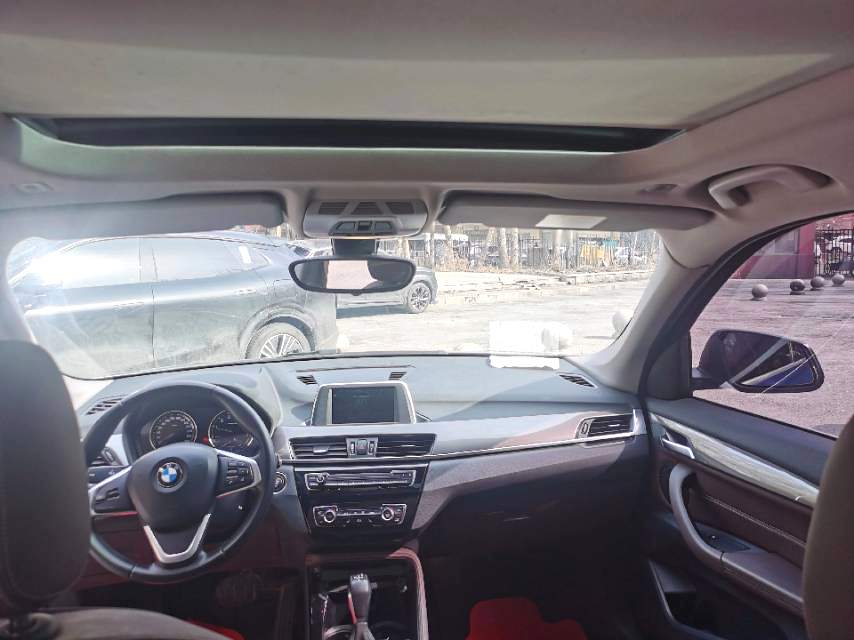 2018 BMW X1 - Main View