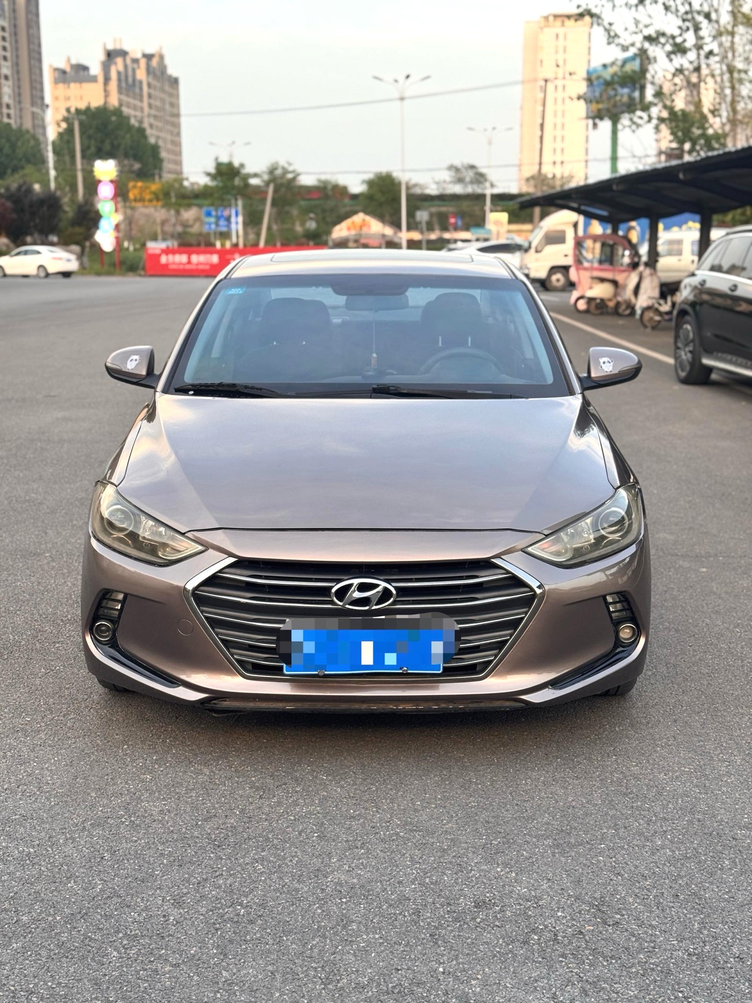 2016 Hyundai Elantra - Main View