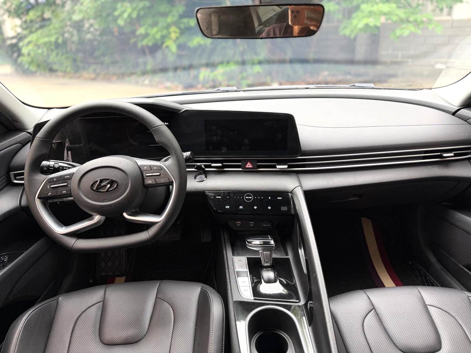 2021 Hyundai Elantra - Main View