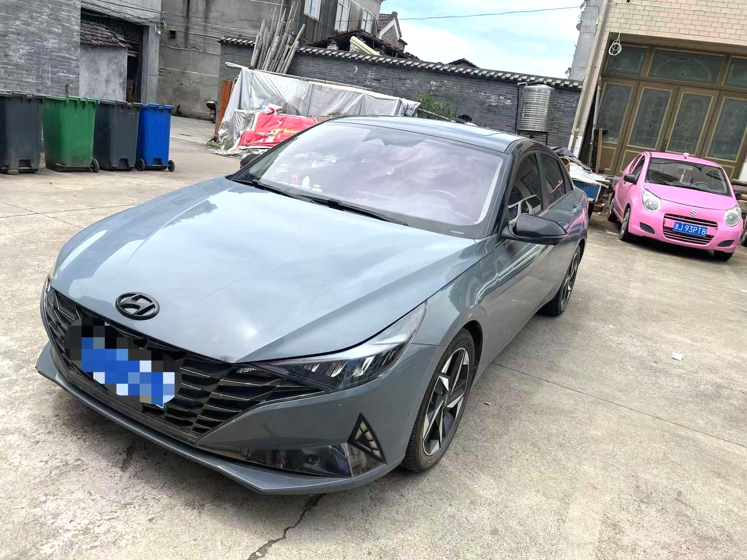 2020 Hyundai Elantra - Main View