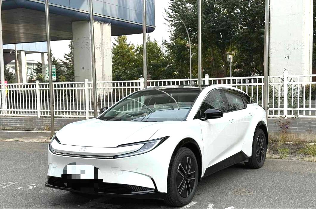 2025 Toyota bz5 550 - Main View