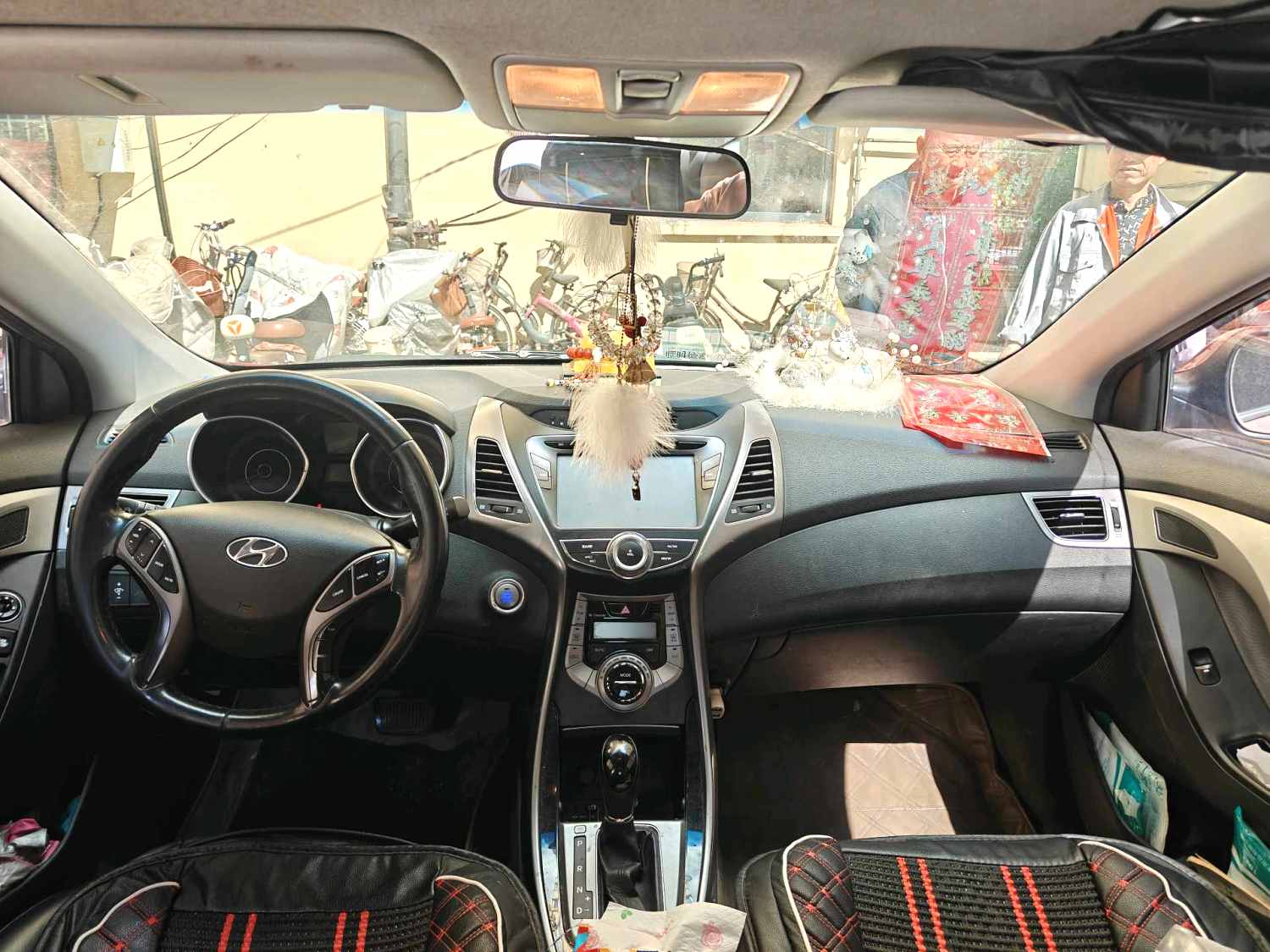 2013 Hyundai Elantra - Main View