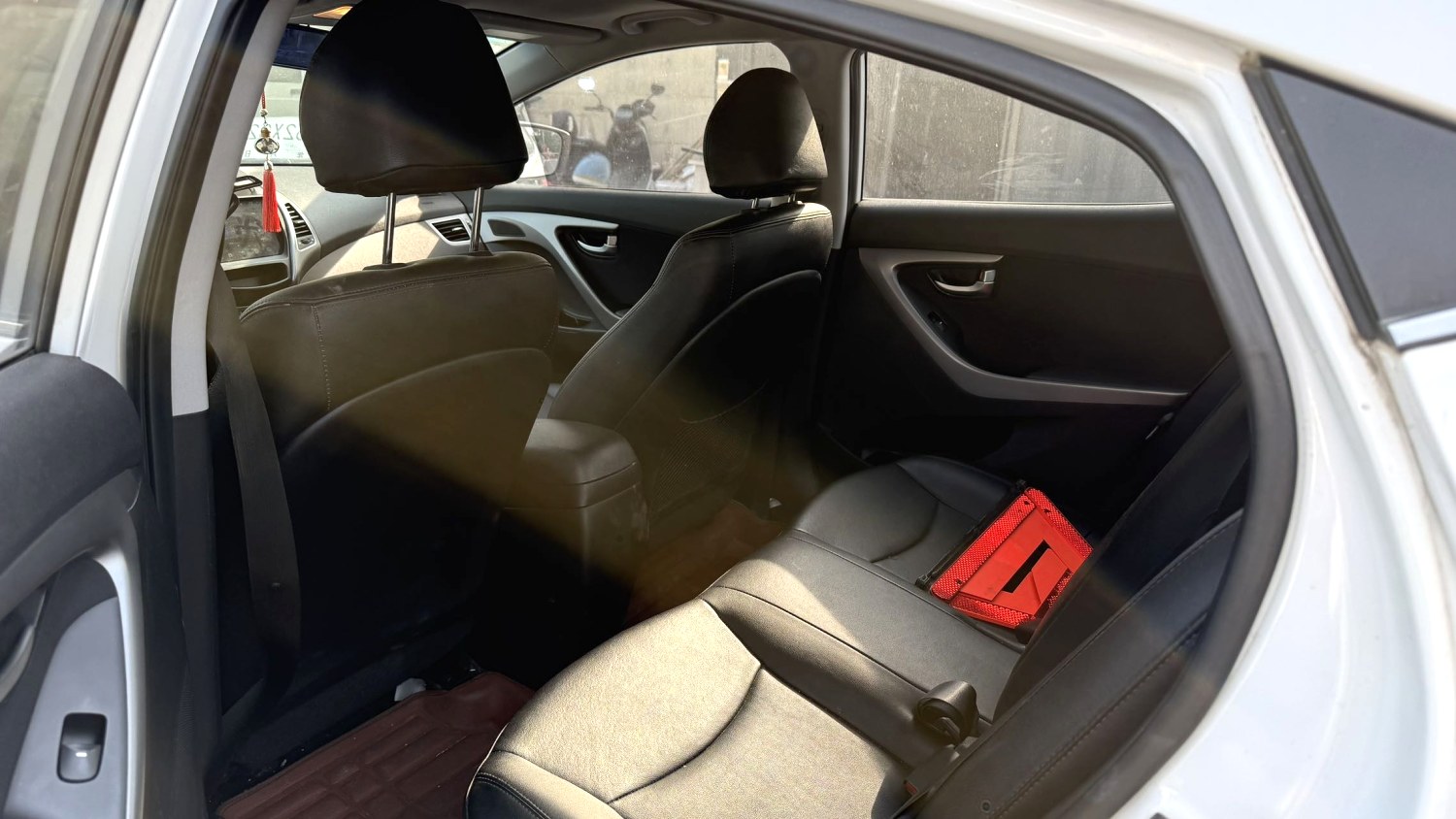 2014 Hyundai Elantra - Main View