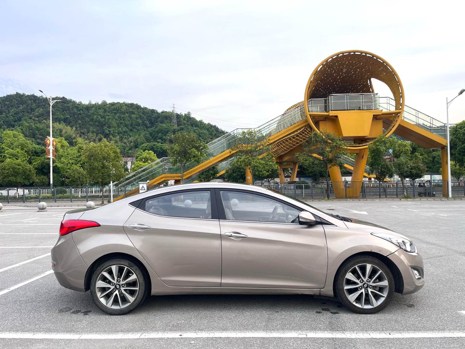 2015 Hyundai Elantra - Main View