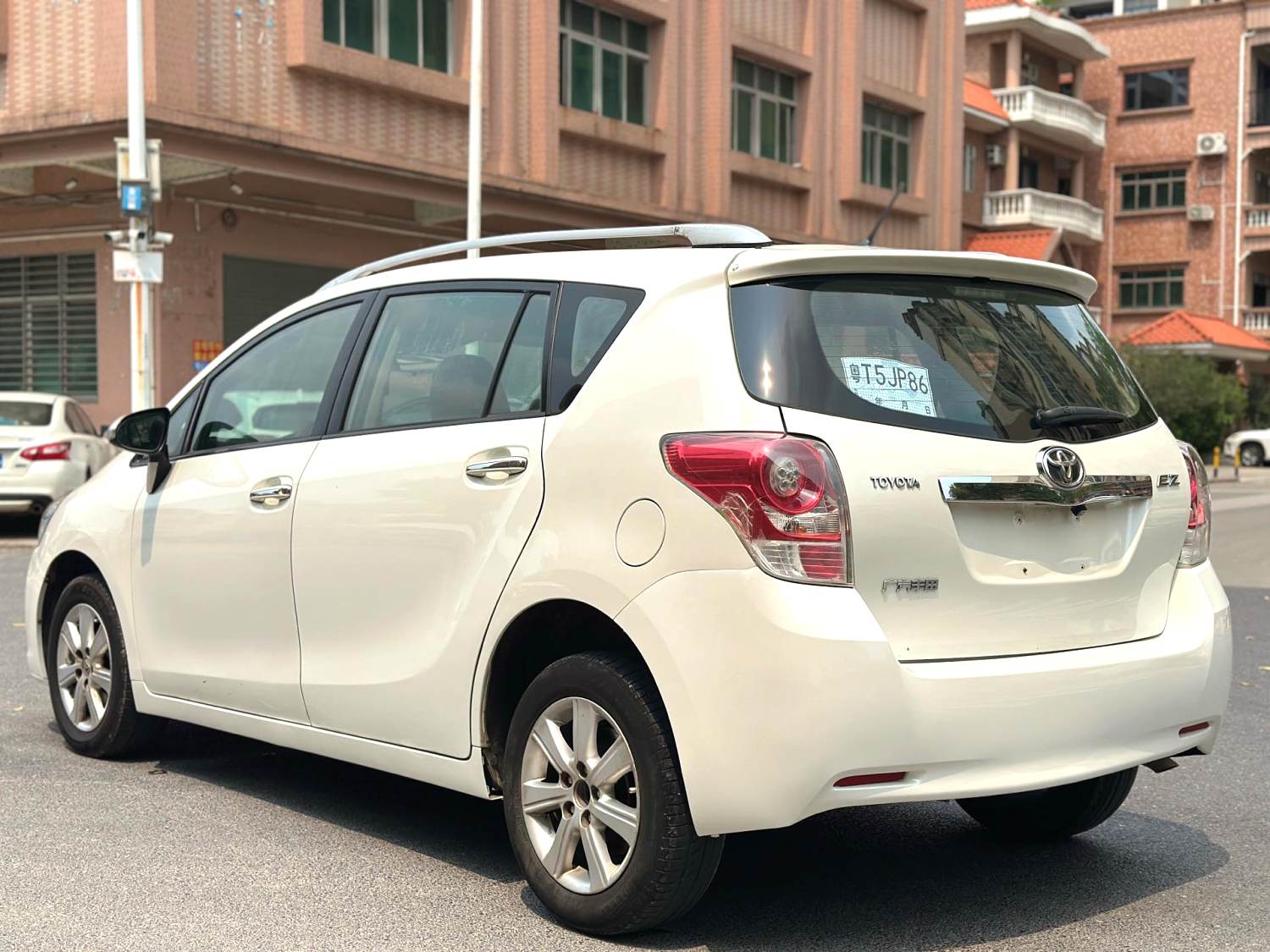 2014 Toyota E'Z - Main View