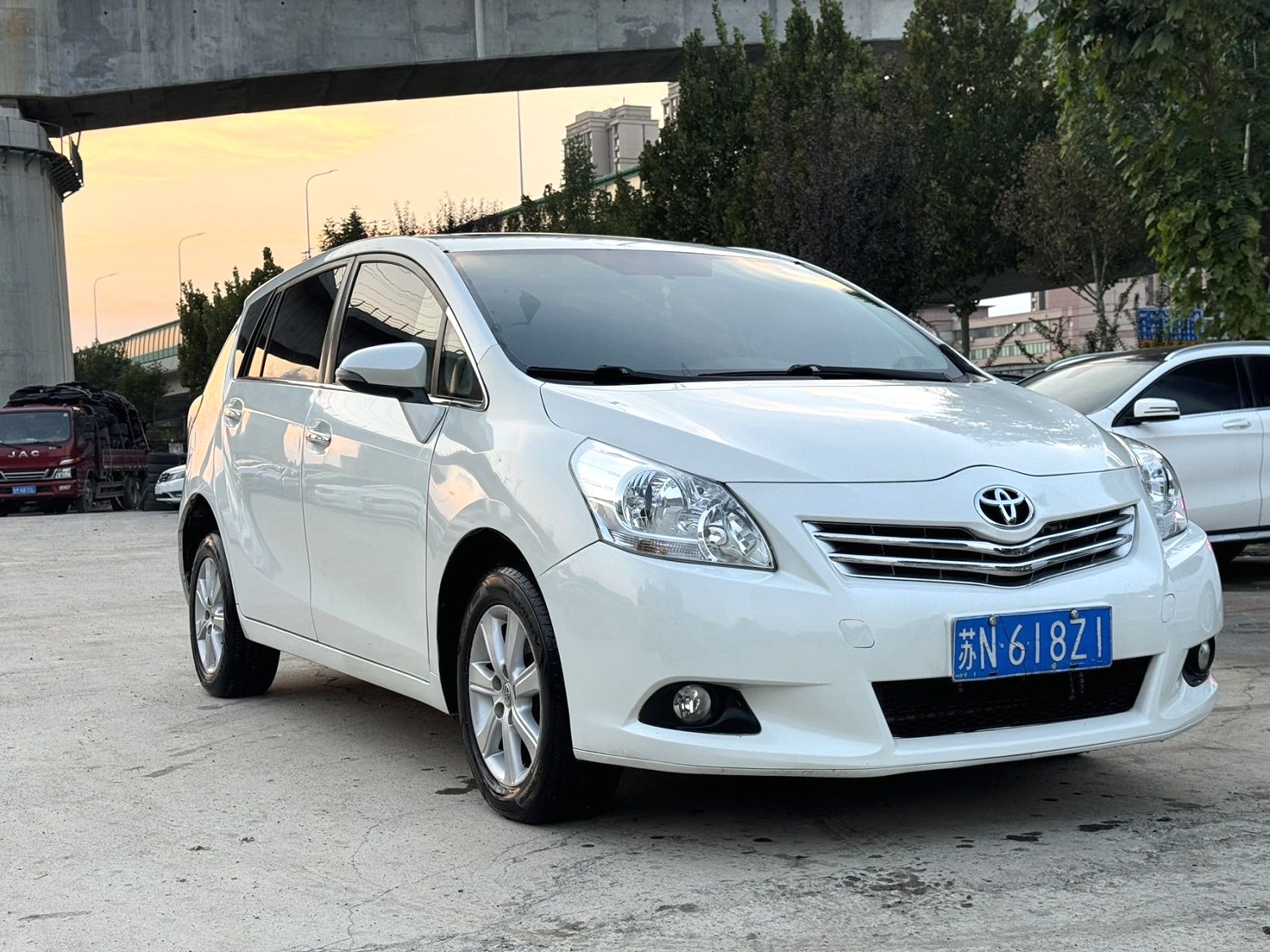 2014 Toyota E'Z - Main View