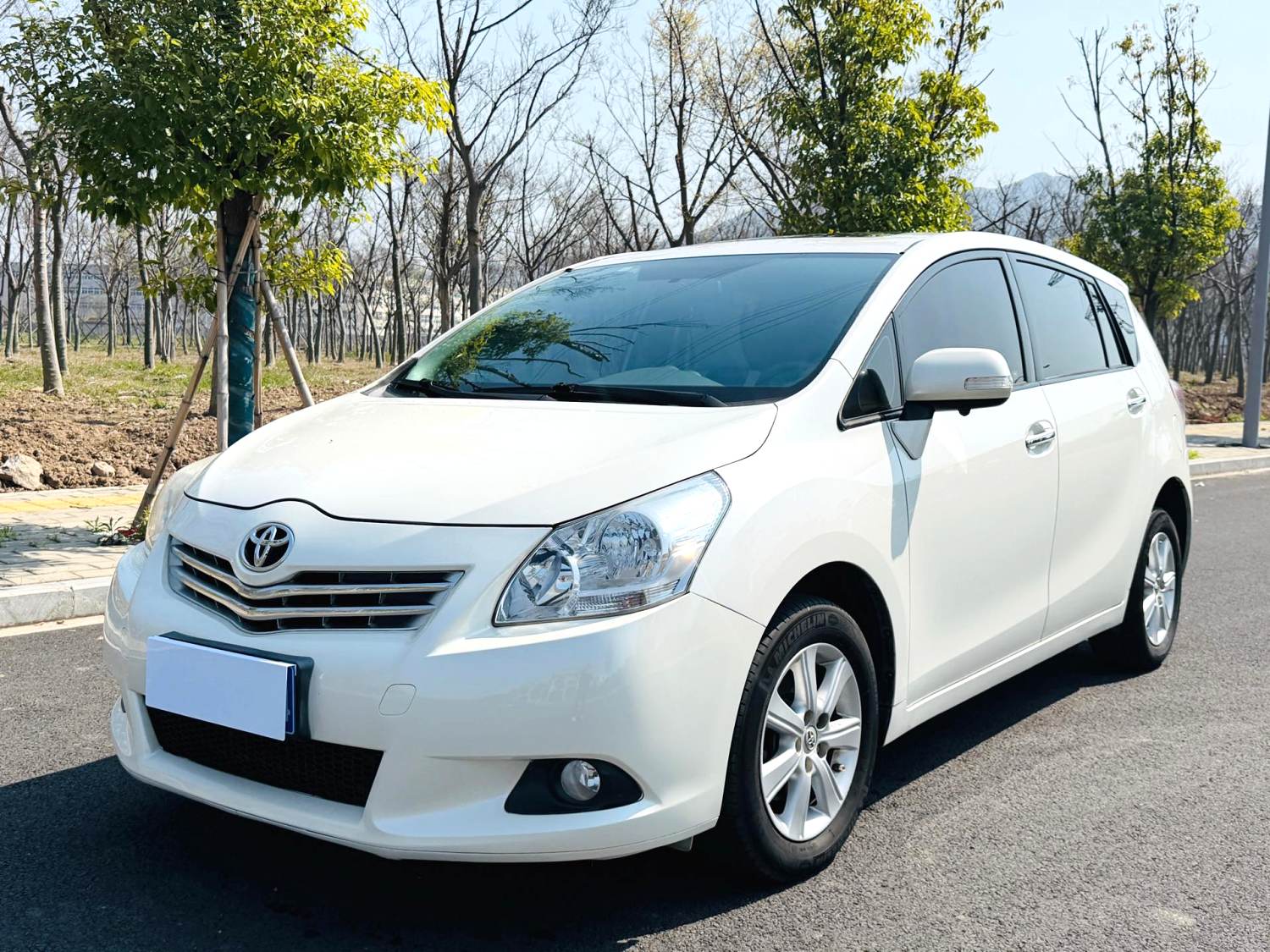 2016 Toyota E'Z - Main View