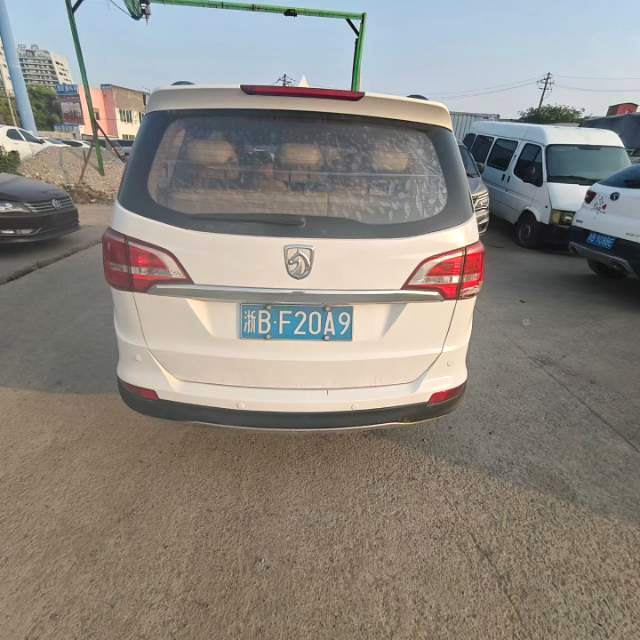 2016 Baojun 730 - Main View