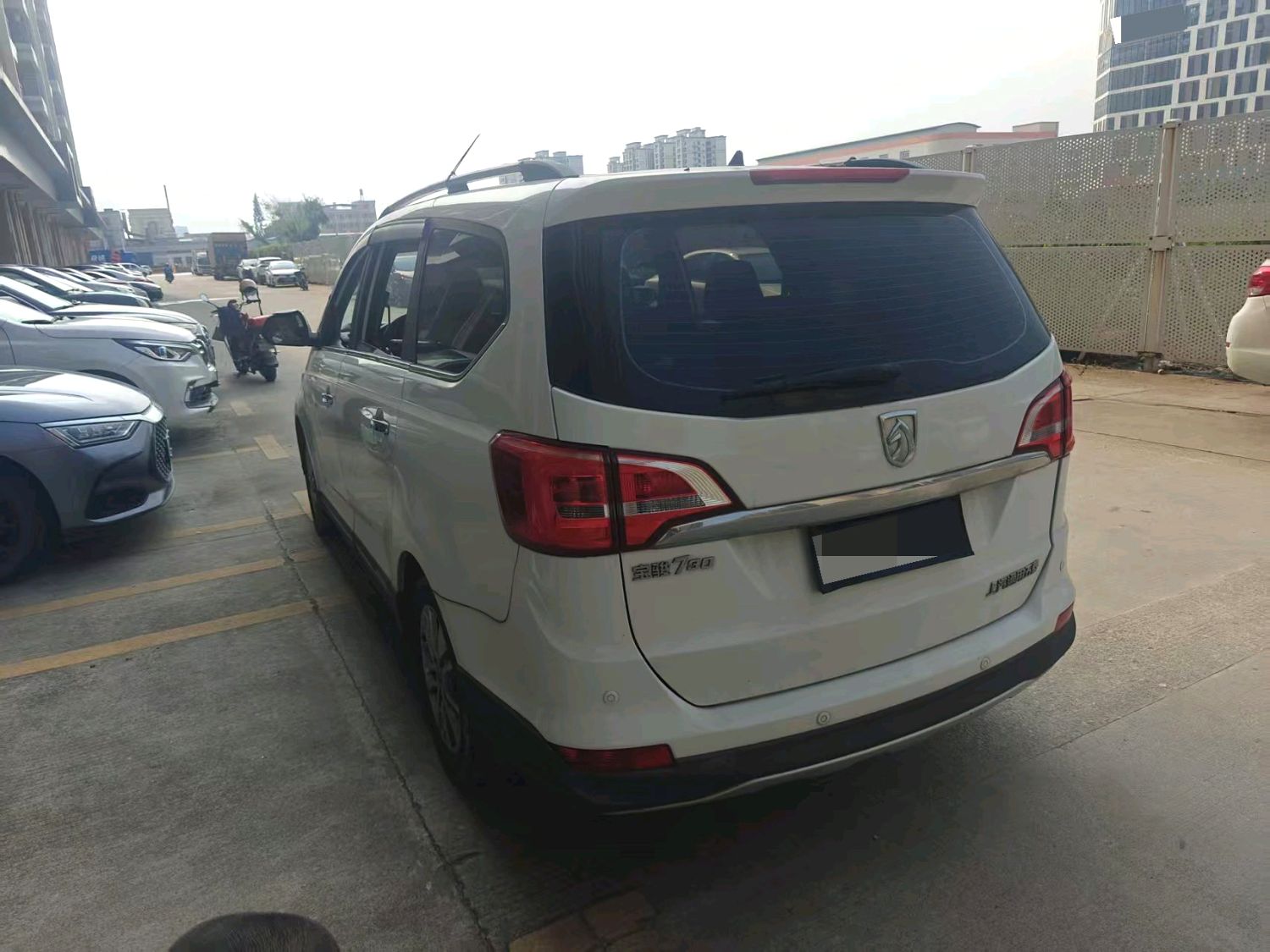 2016 Baojun 730 - Main View