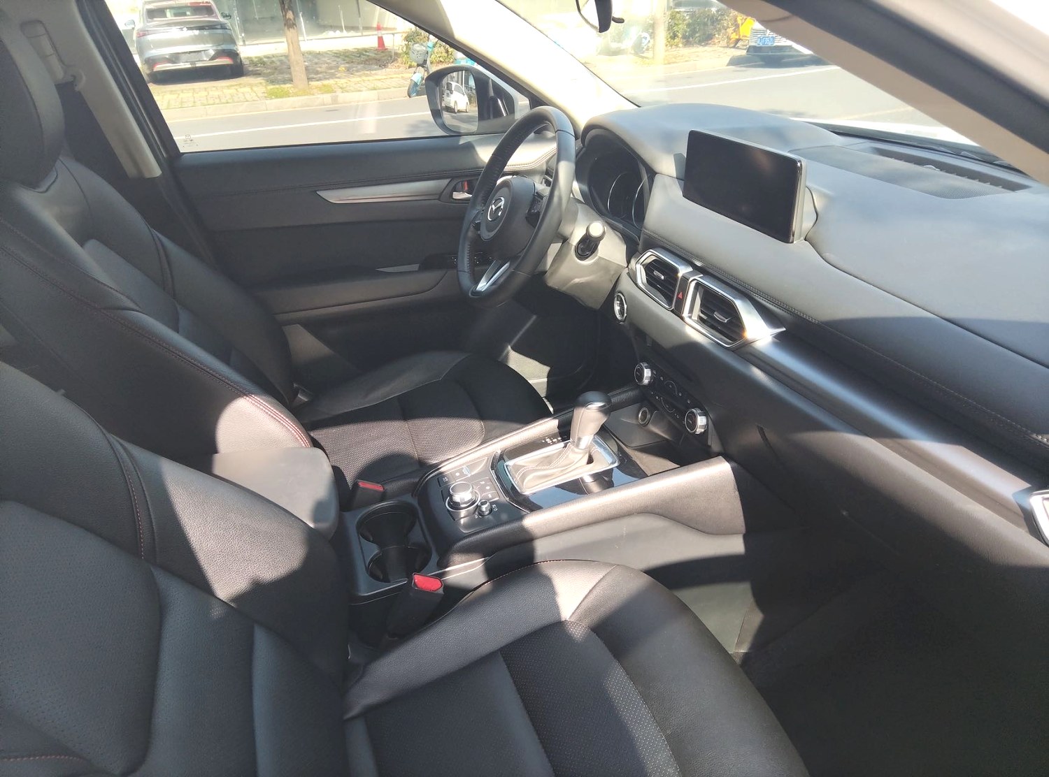 2022 Mazda CX-5 - Main View